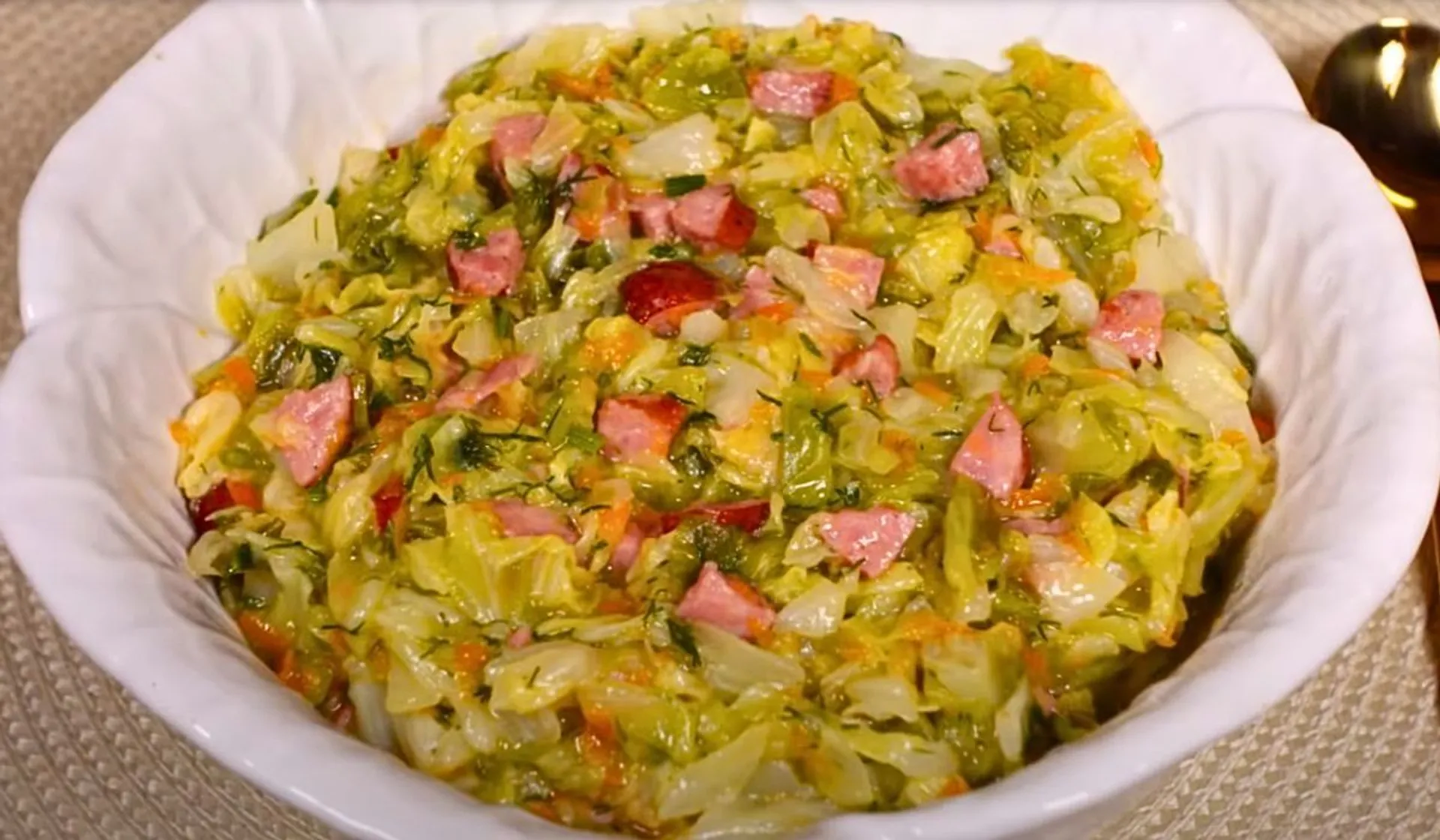 bigos z młodej kapusty