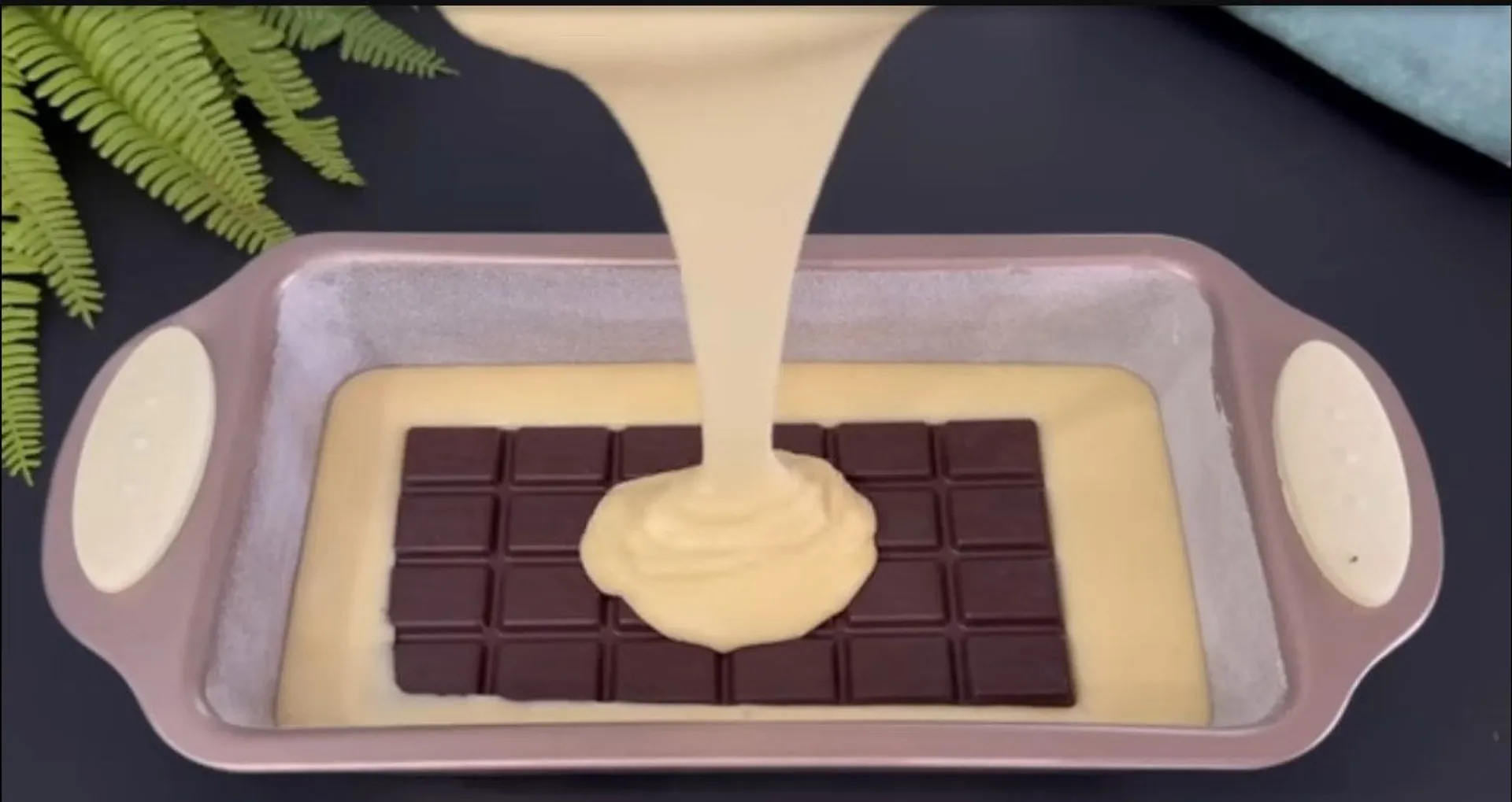 tabliczka czekolady w cieście