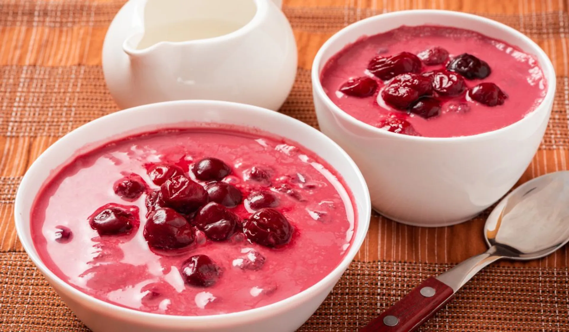 gęsta zupa czereśniowa