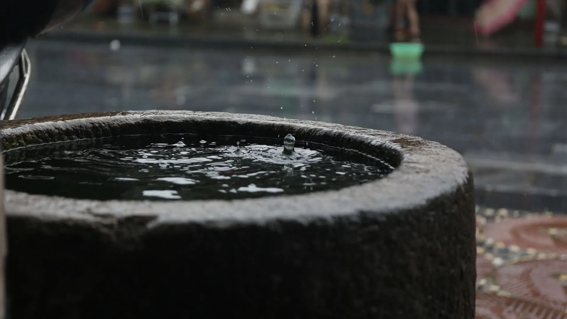 Zbiornik na deszczówkę