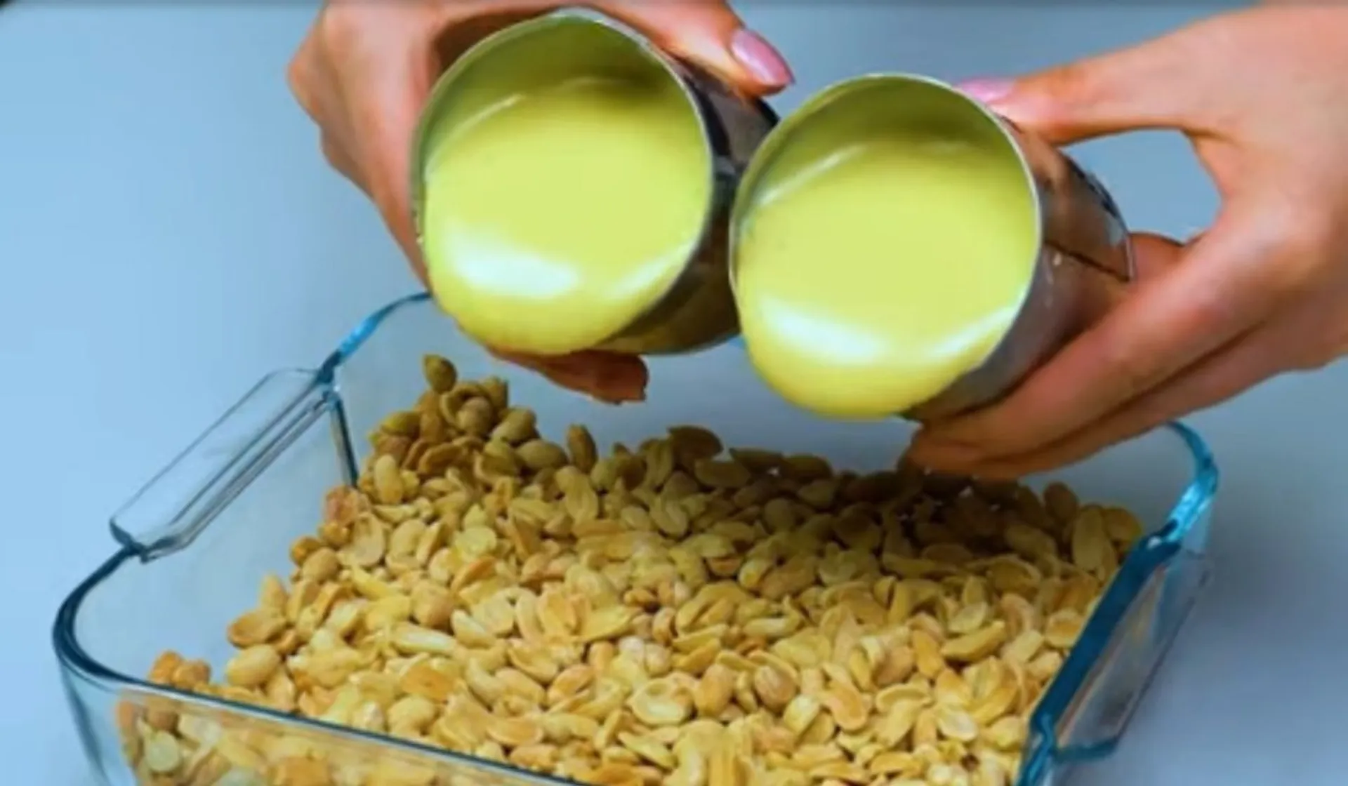 mleko zagęszczone i orzechy