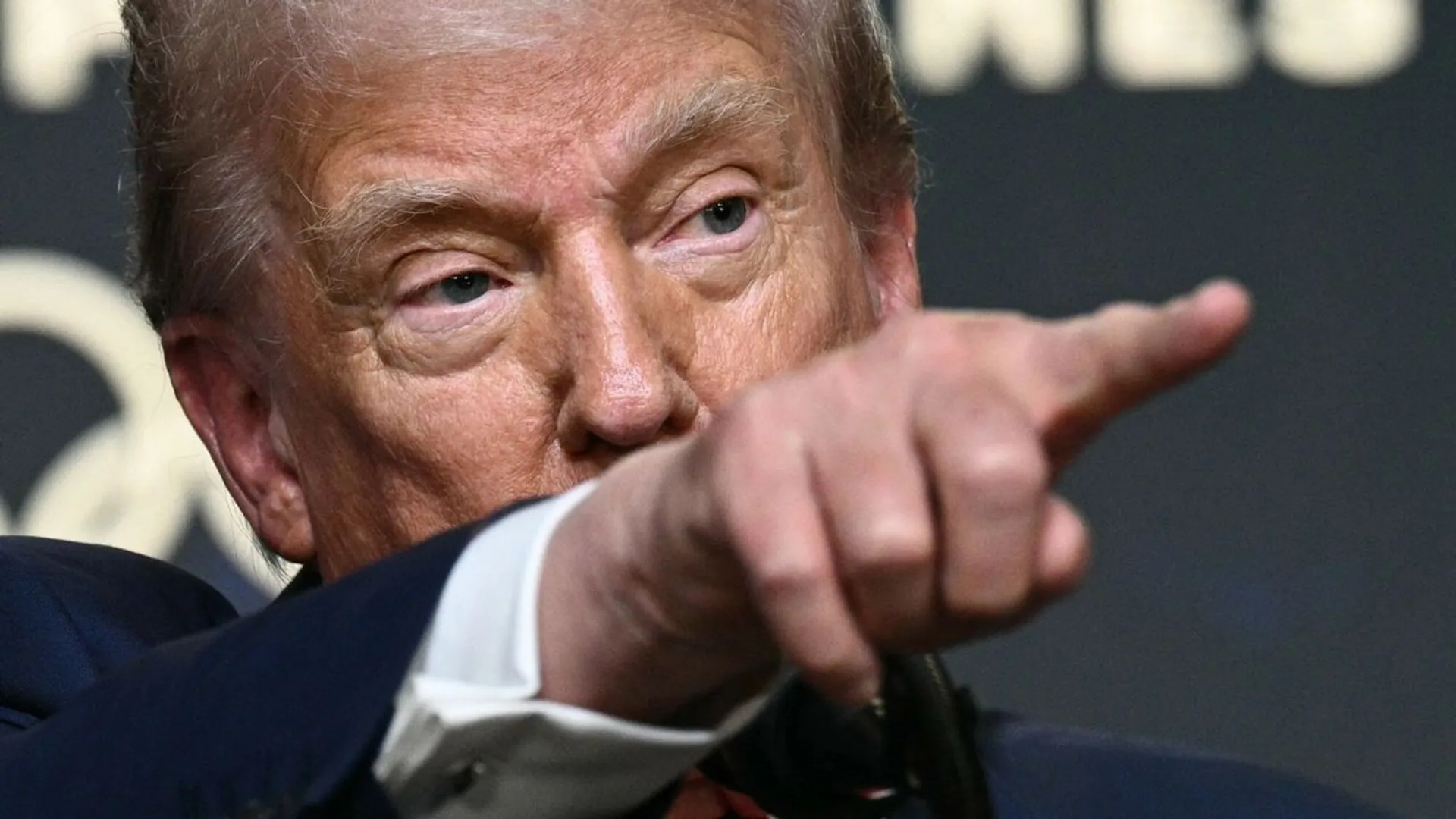 D. Trump. Biały Dom potwierdza spotkanie z Putinem