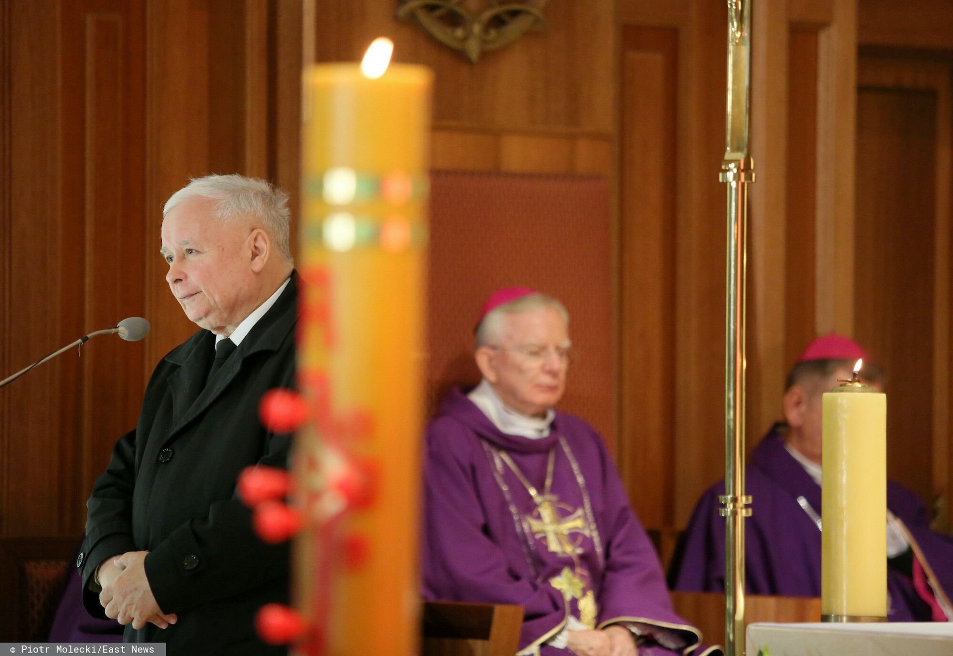 Na pogrzebie ks. Zdzisława Sochackiego Jarosław Kaczyński przemówił z ambony