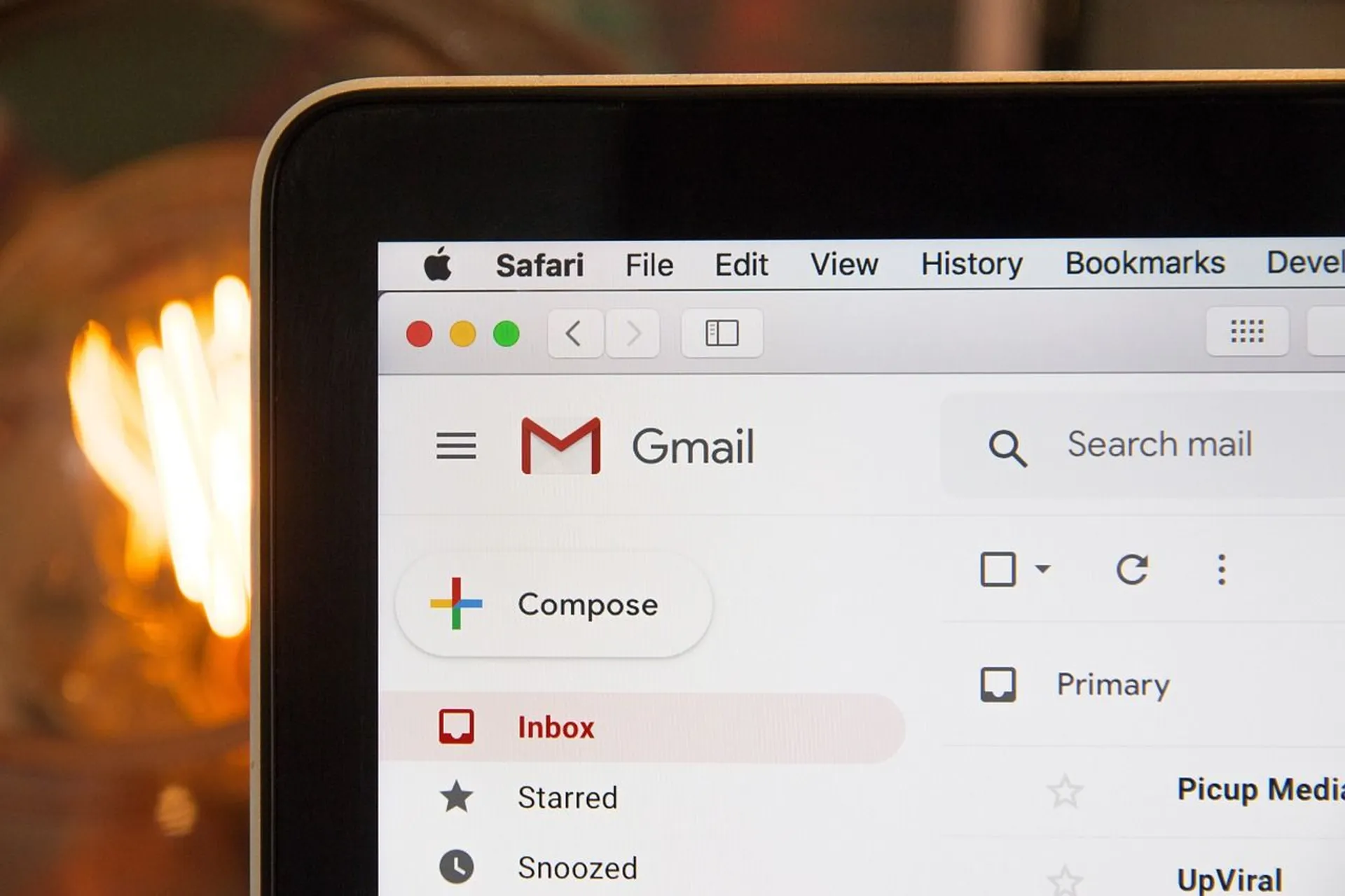 E-mail, Stronie internetowej, Technologia.