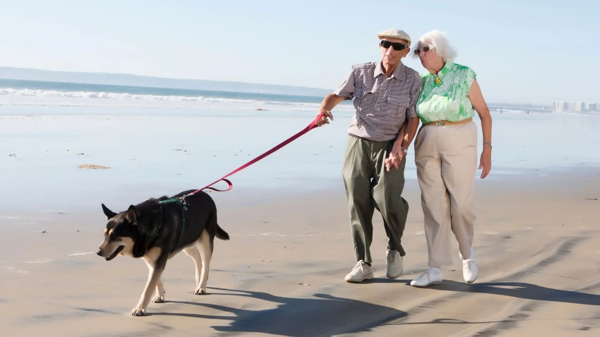 seniorzy. plaża