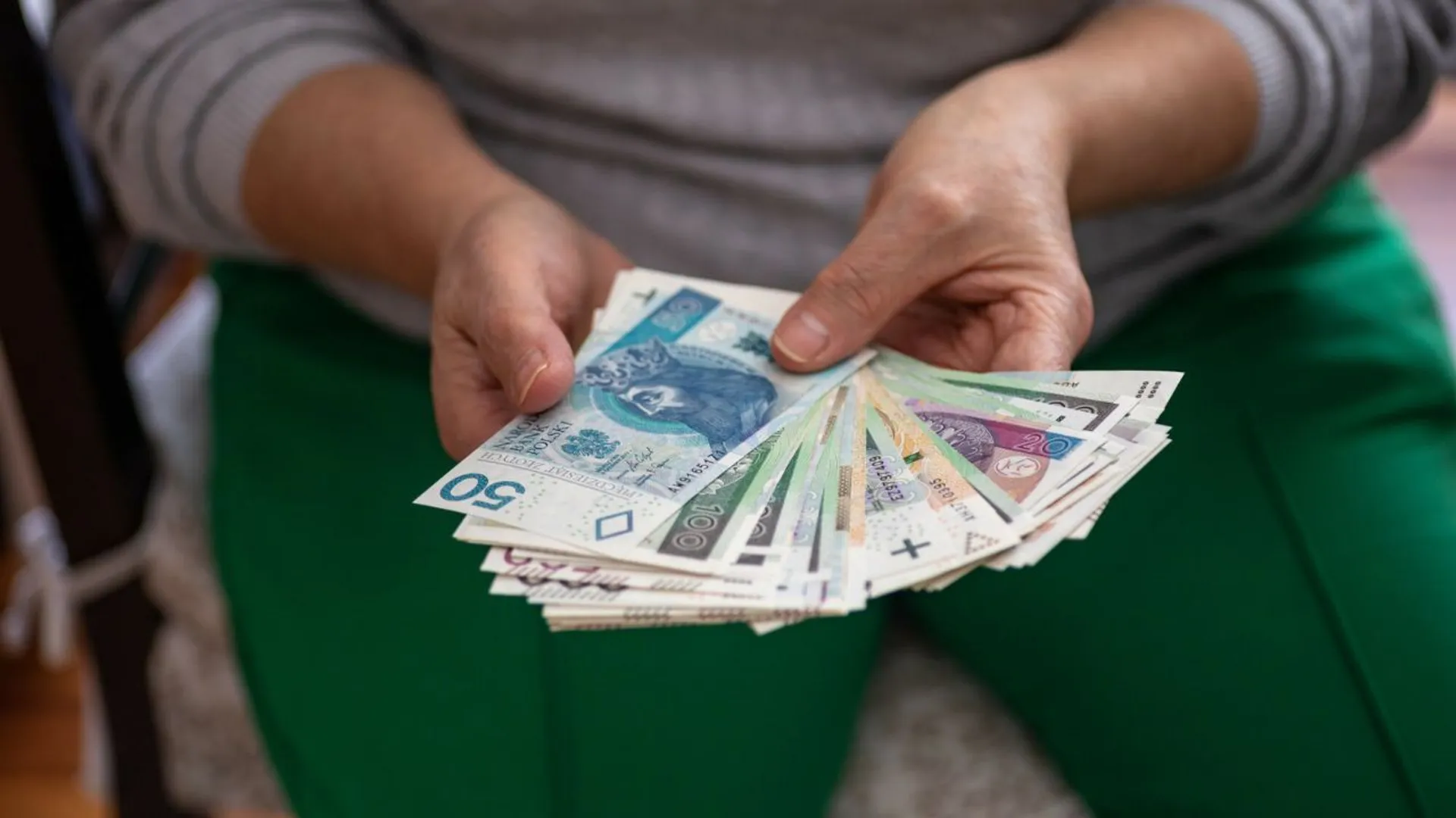 emerytura, pieniądze, renta wdowia, senior
