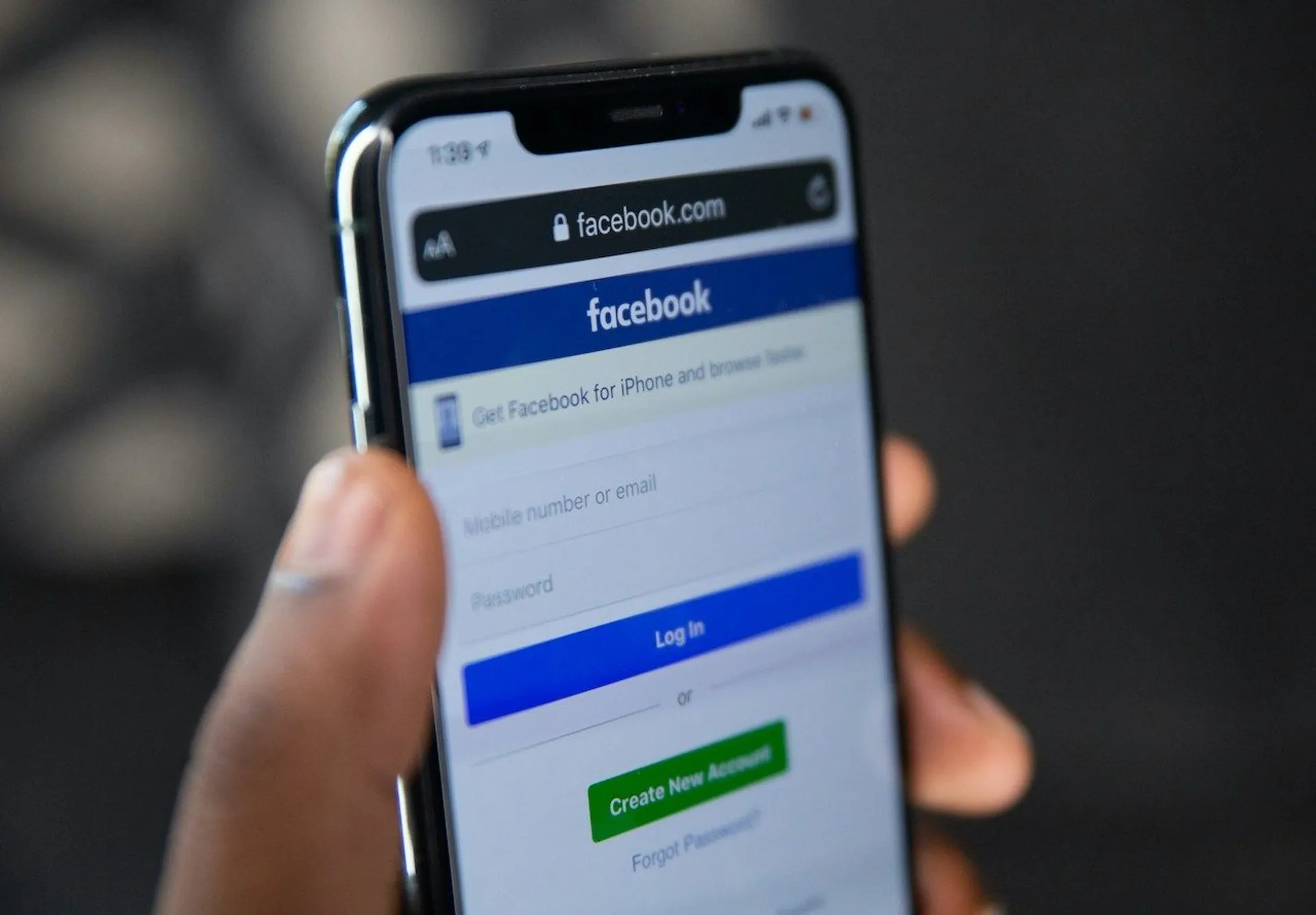 Facebook, telefon