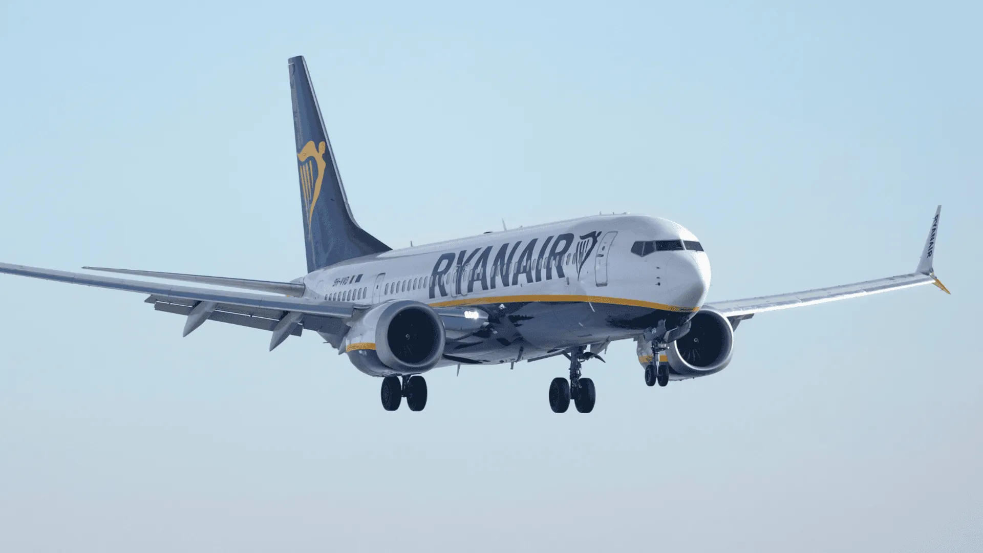 Alarm na pokładzie Ryanaira, ludzie byli przerażeni. Pilot musiał podjąć pilną decyzję