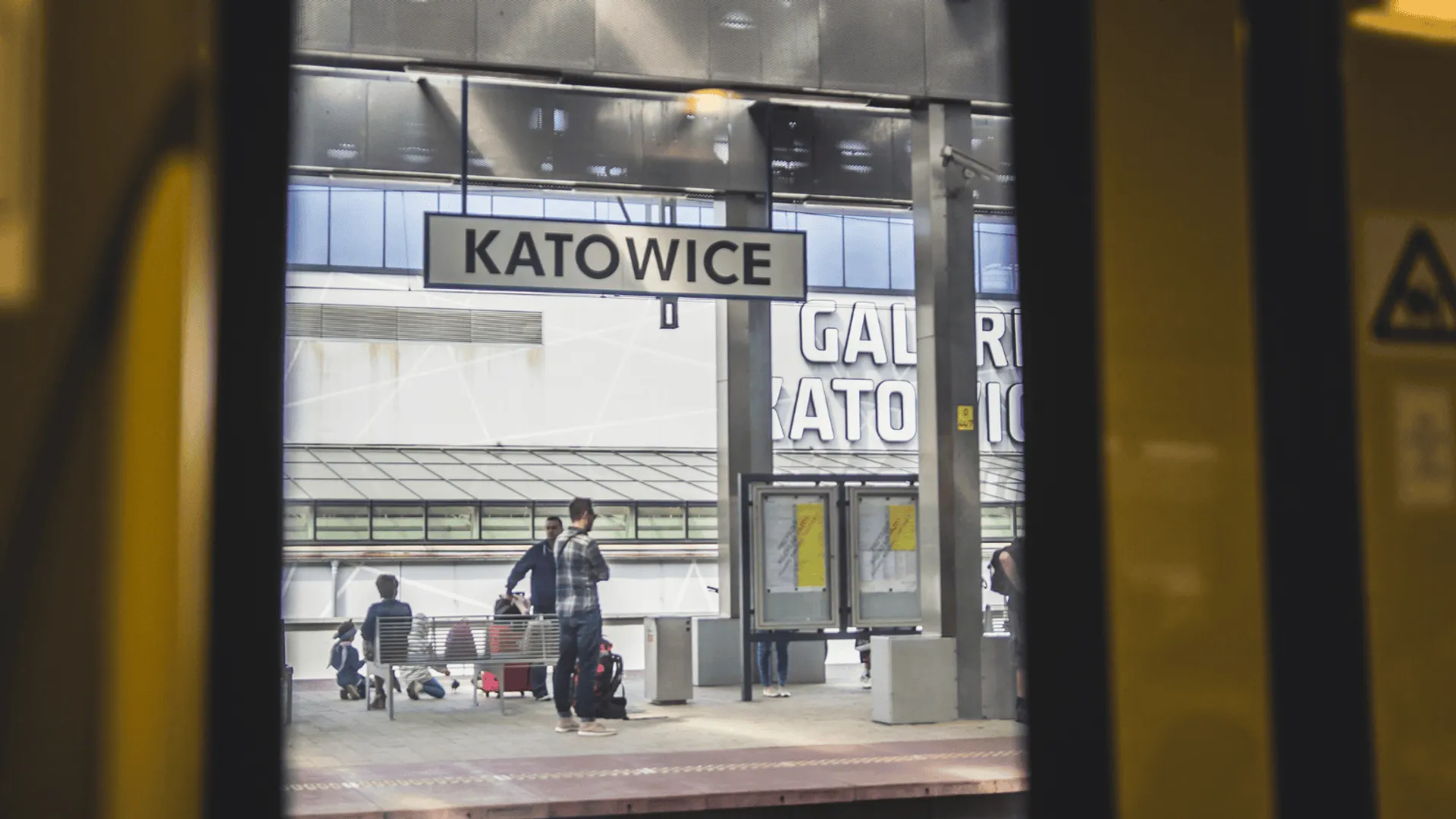 Dworzec w Katowicach, fot. Julia Szymańczyk/Wikimedia Commons