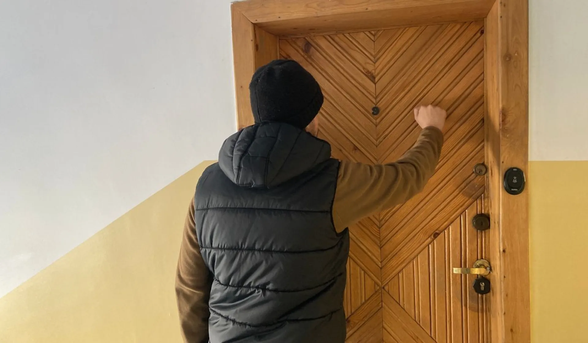 Pukanie do drzwi