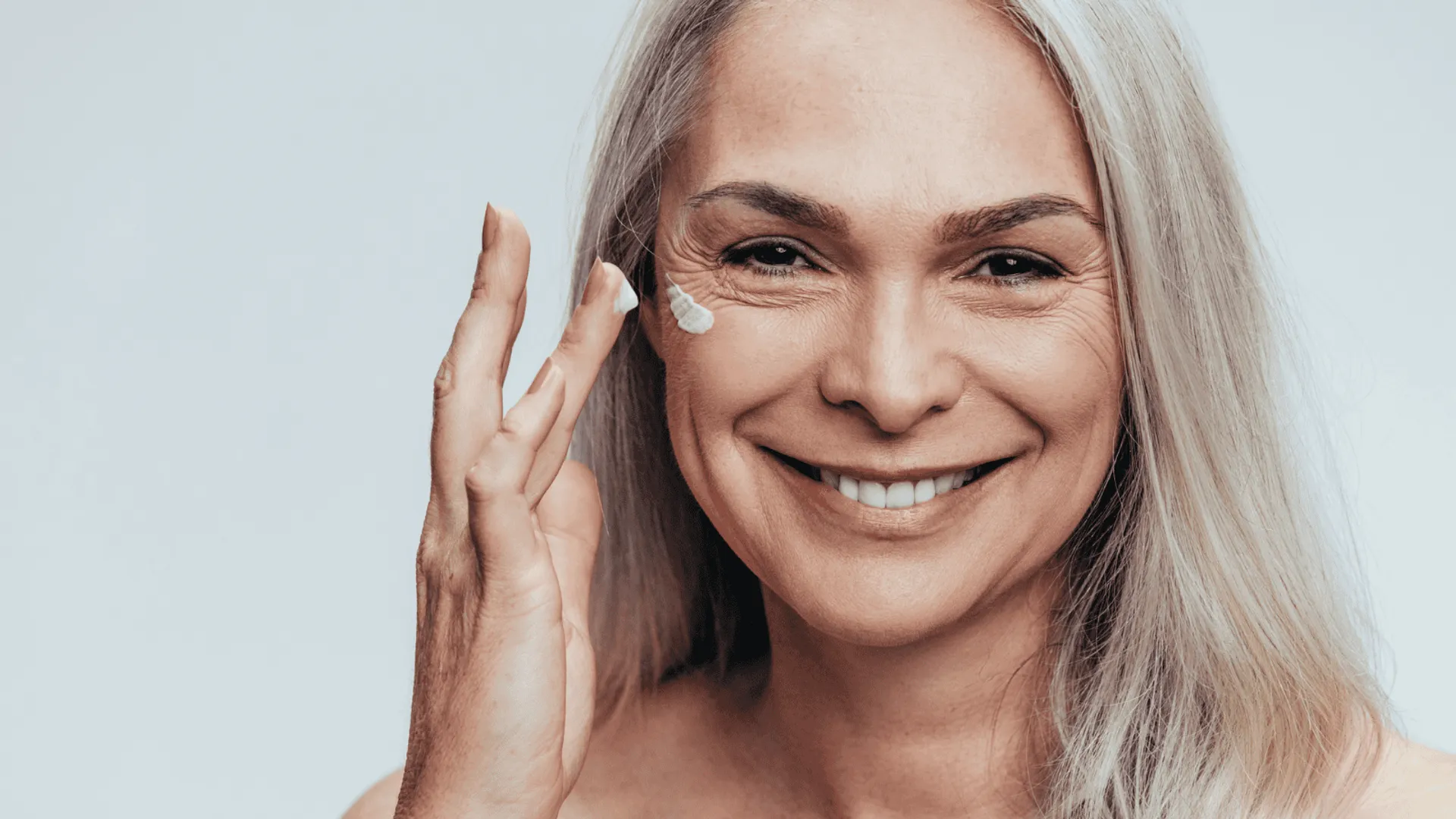 kobieta, krem do twarzy