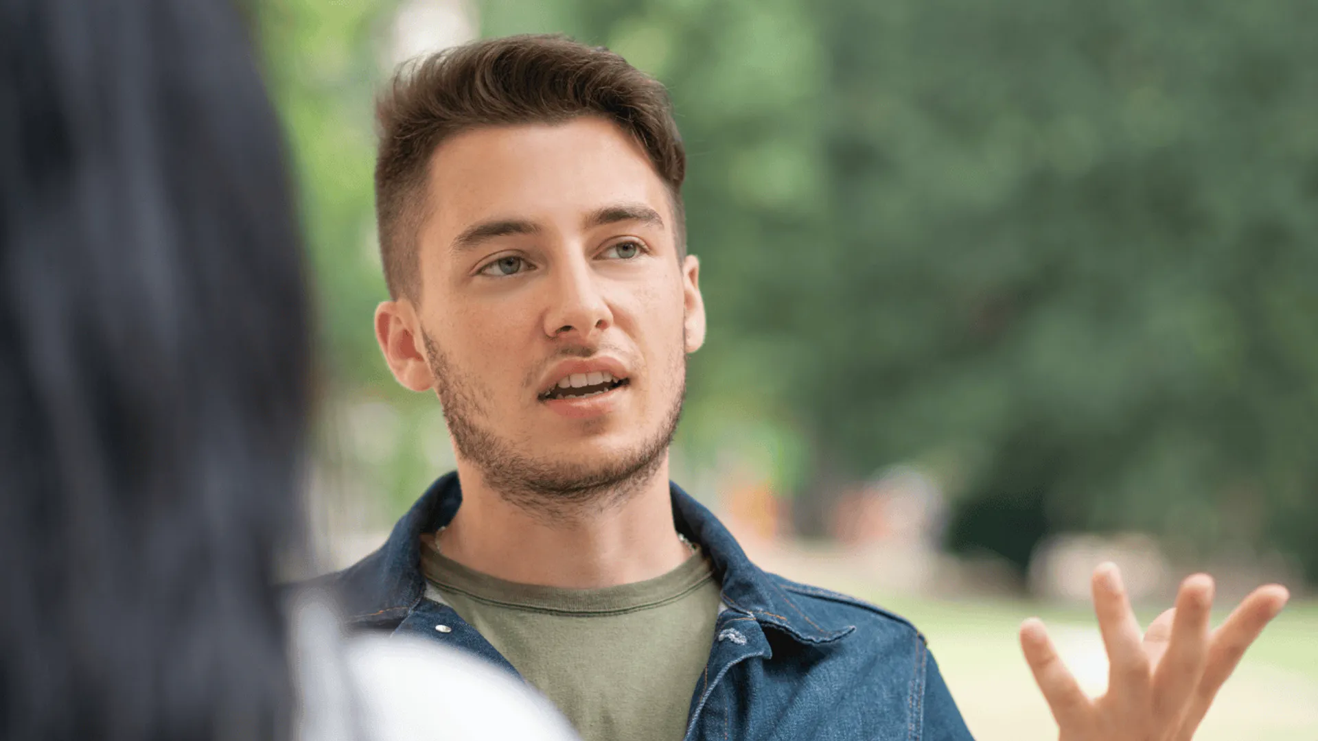 inteligentny mężczyzna