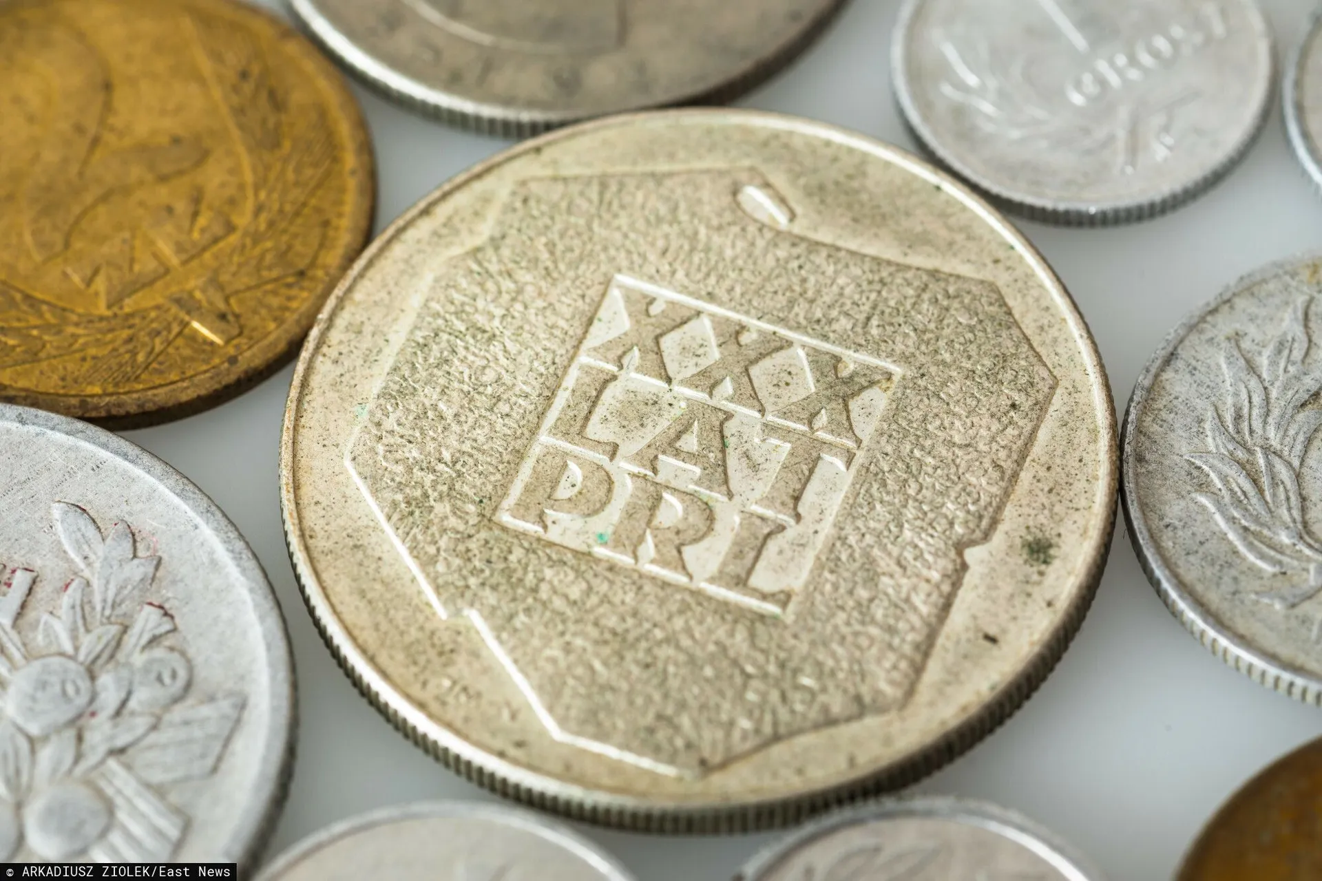 Analiza techniczna i numizmatyczna monety kolekcjonerskiej NBP upamiętniającej Stanisława Konarskiego