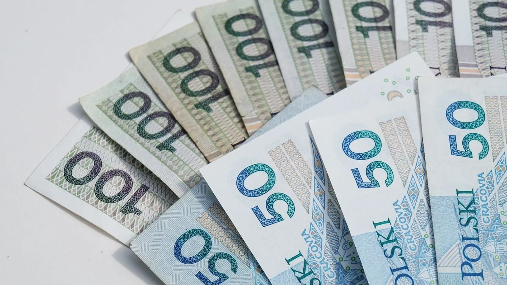 pieniądze, banknoty