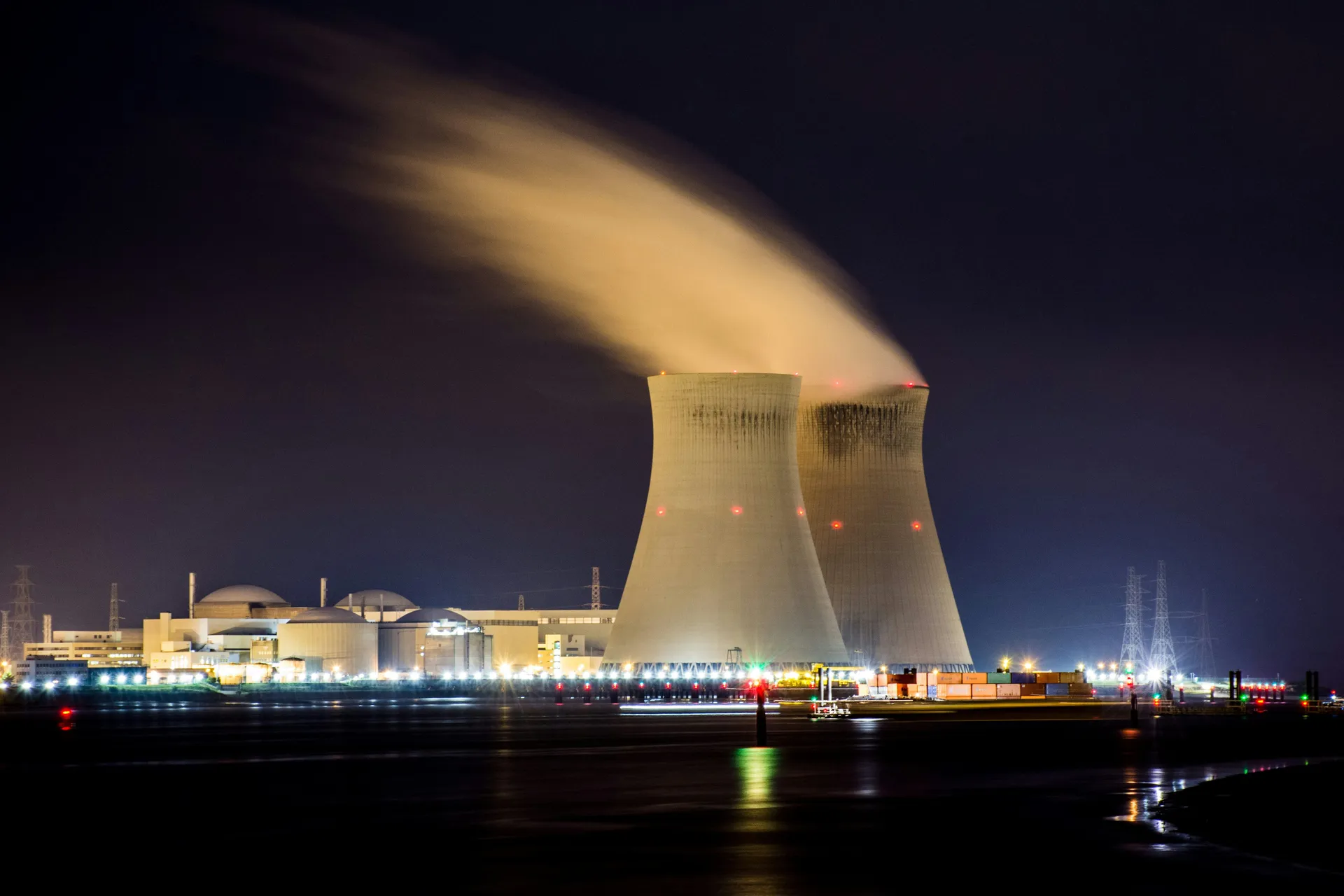 elektrownia atomowa