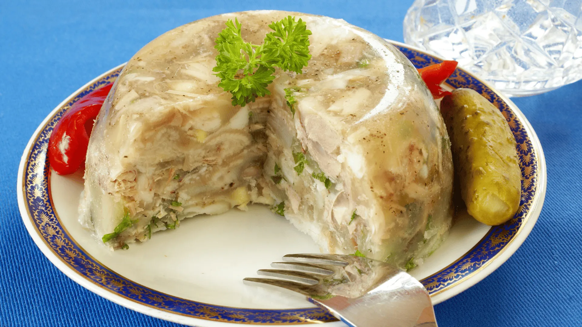 Nóżki wieprzowe w galarecie - przepis na zimne nóżki krok po kroku