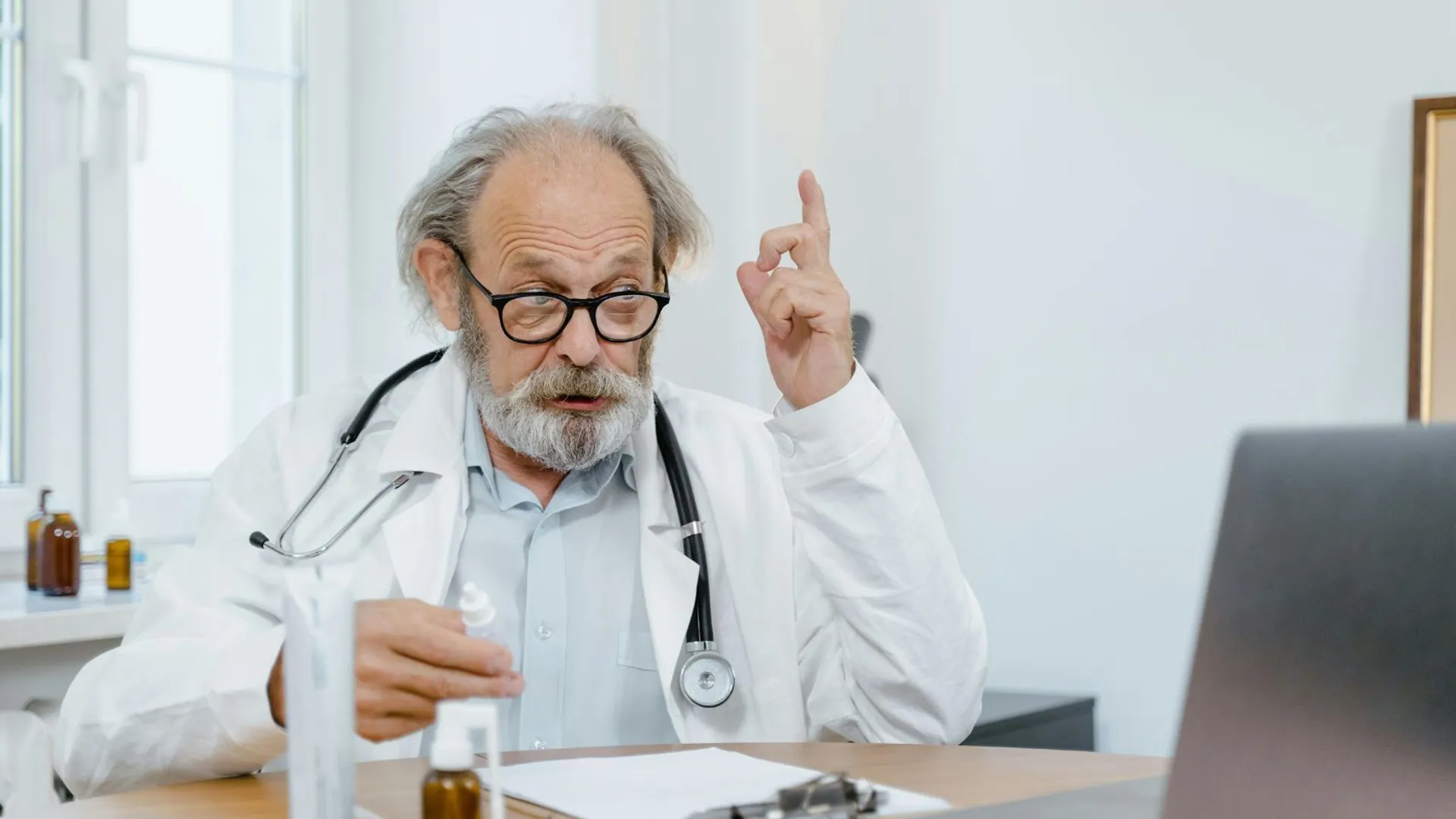 TikTok oszalał na jego punkcie. Lekarze grzmią!