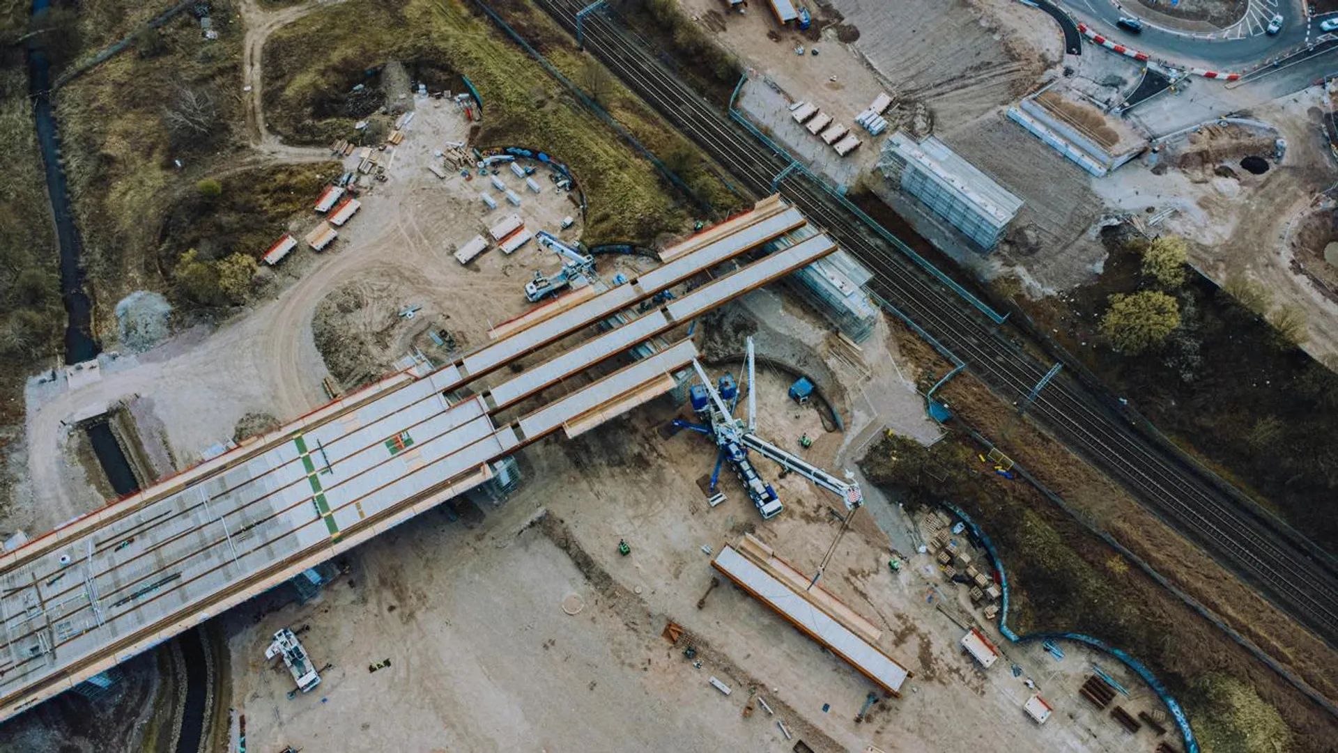 Podpisano umowę na budowę 20 km linii kolejowej Podłęże–Gdów