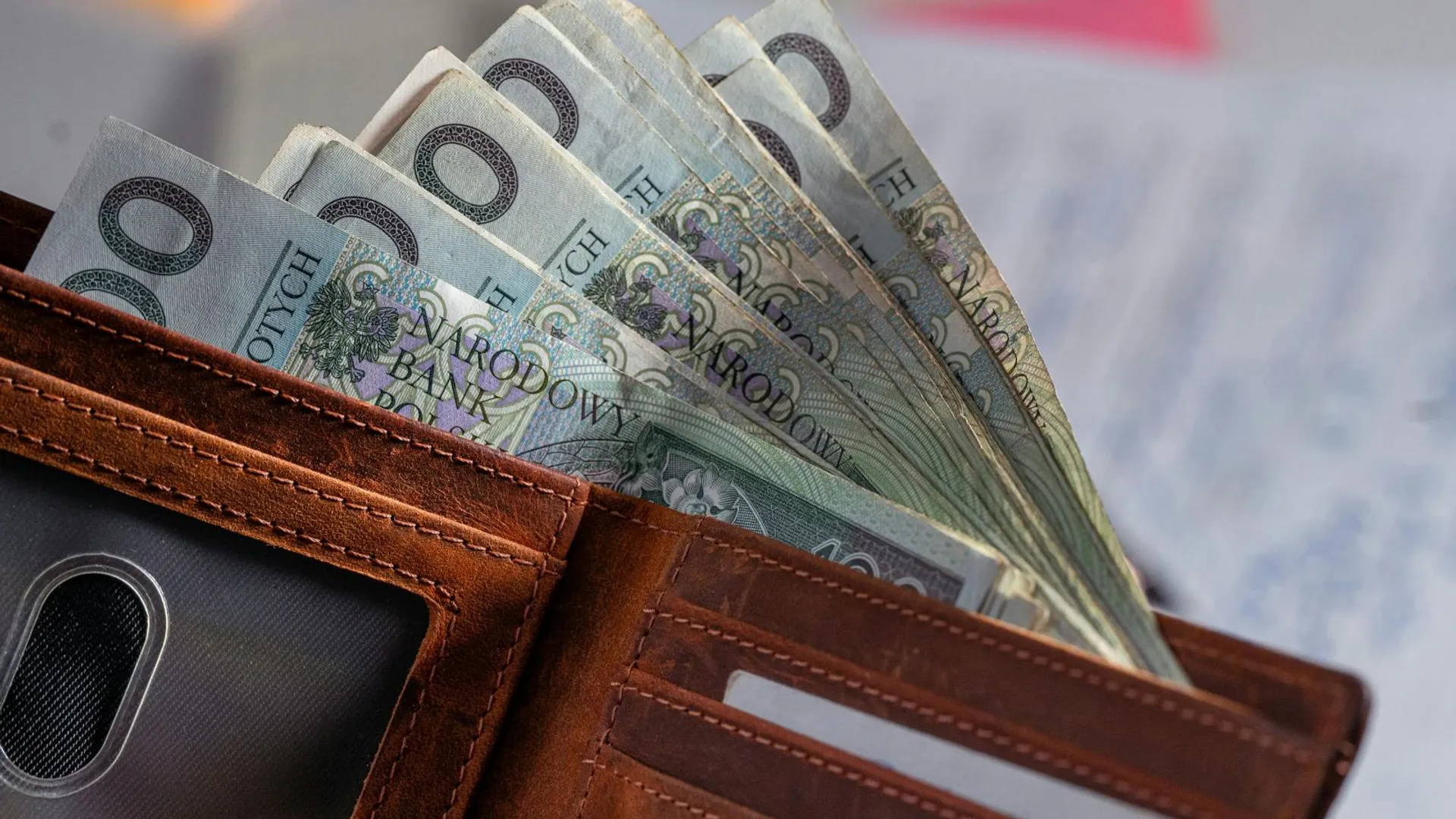 Reforma Kodeksu pracy 2026: Nowe zasady wypłaty ekwiwalentu za urlop oraz elektronizacja dokumentacji