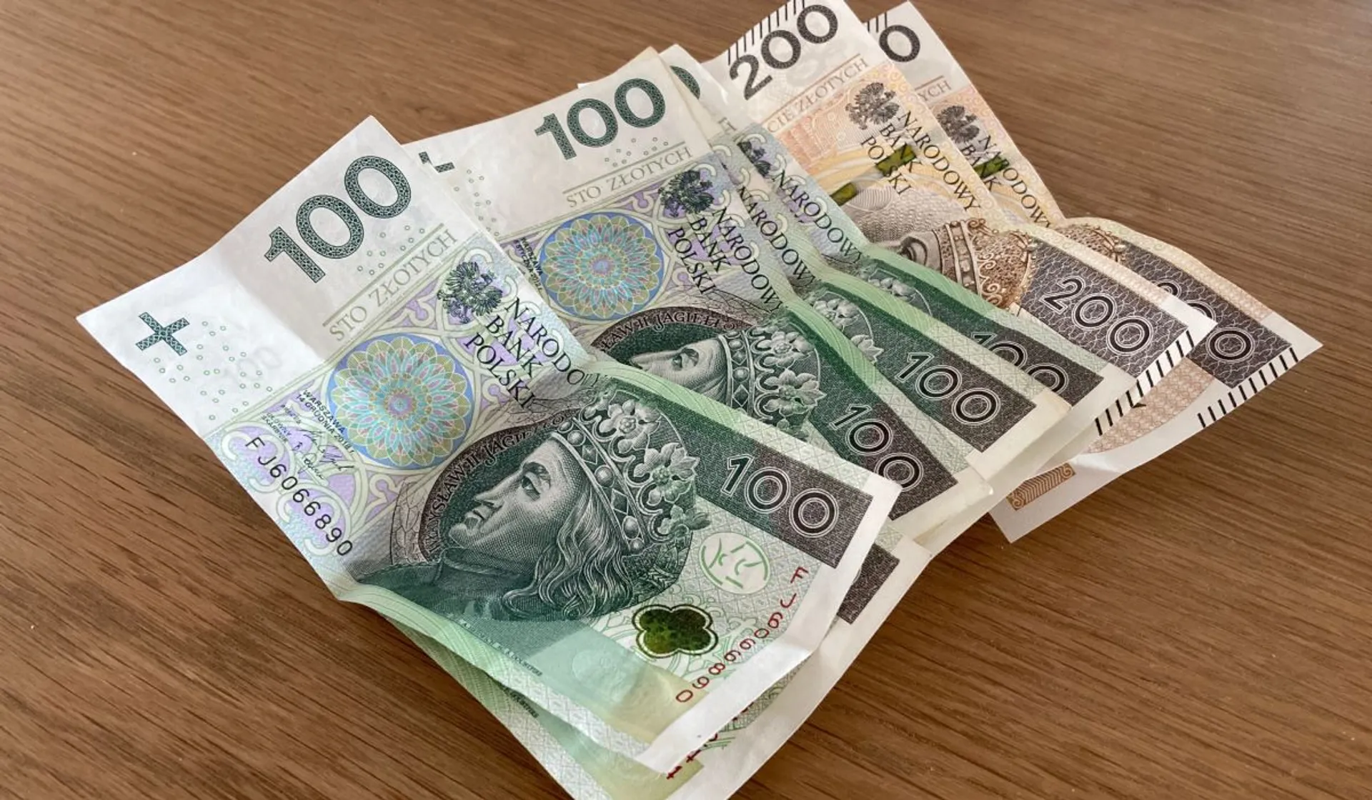 Pieniądze na stole