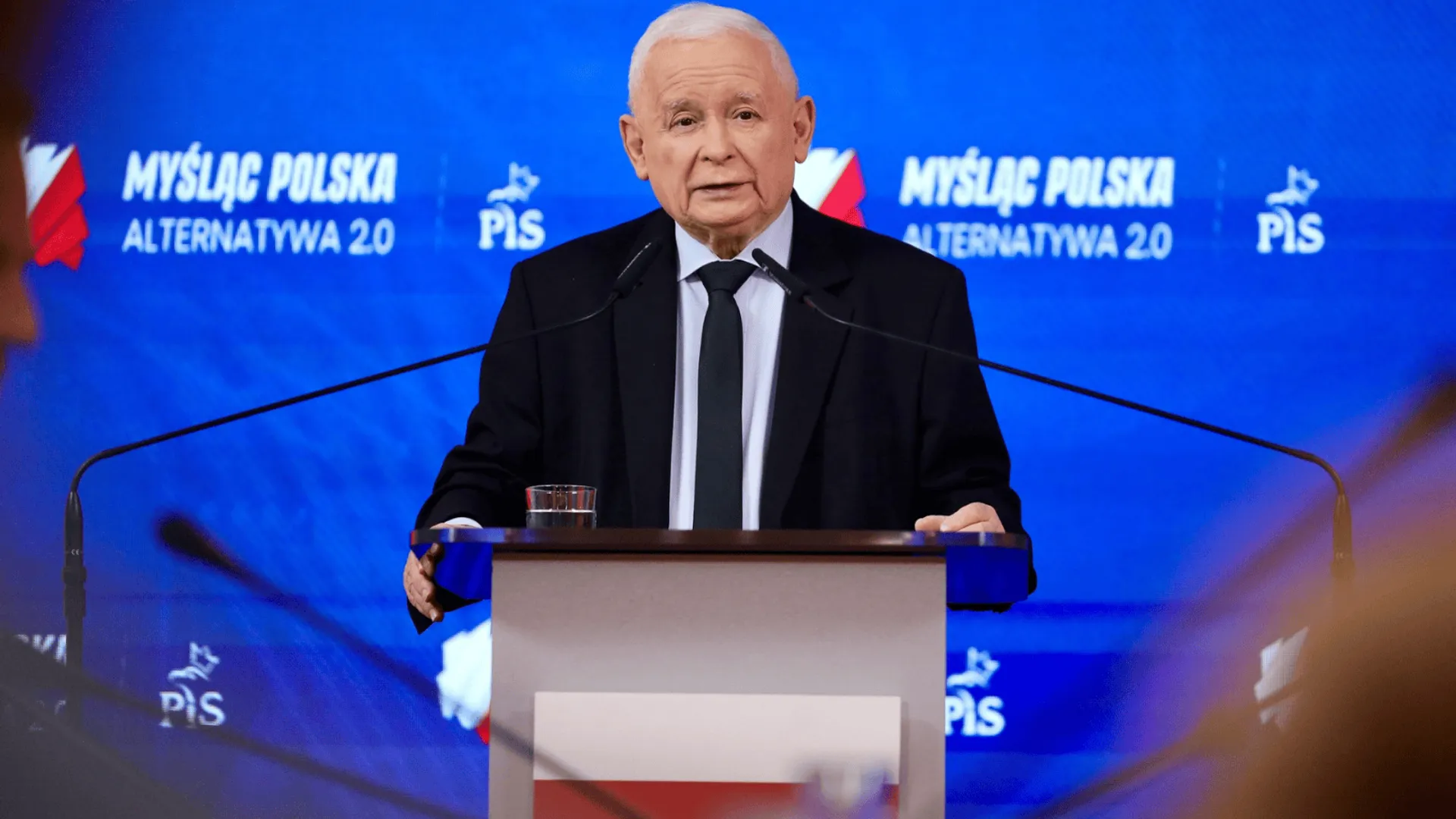 Jarosław Kaczyński podczas wystąpienia.