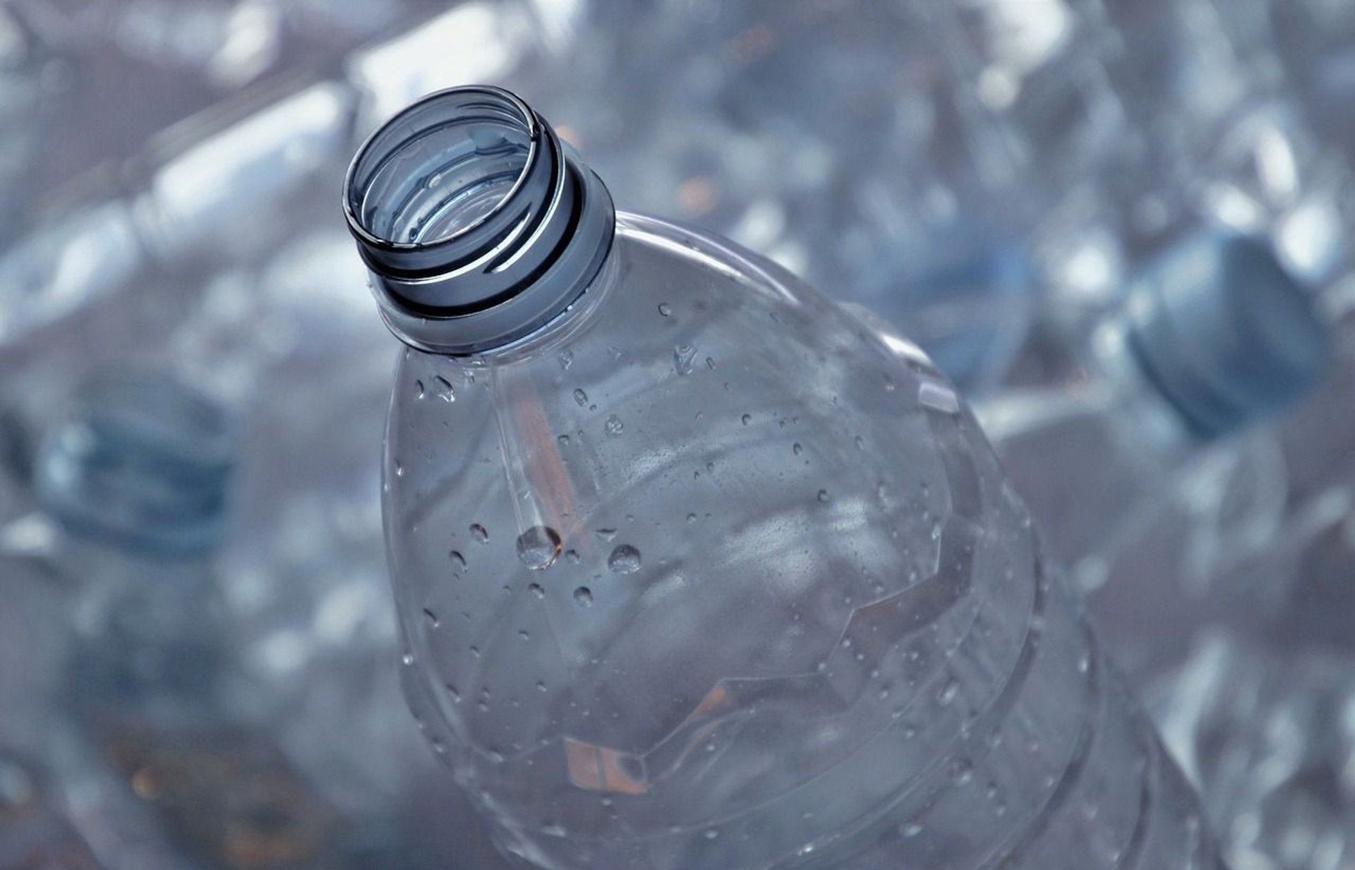 Plastikowa butelka 