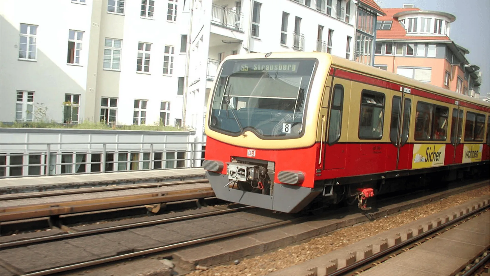 Ogólnopolska policyjna akcja „TOR”. Wzmożone patrole i kontrole na dworcach i torowiskach