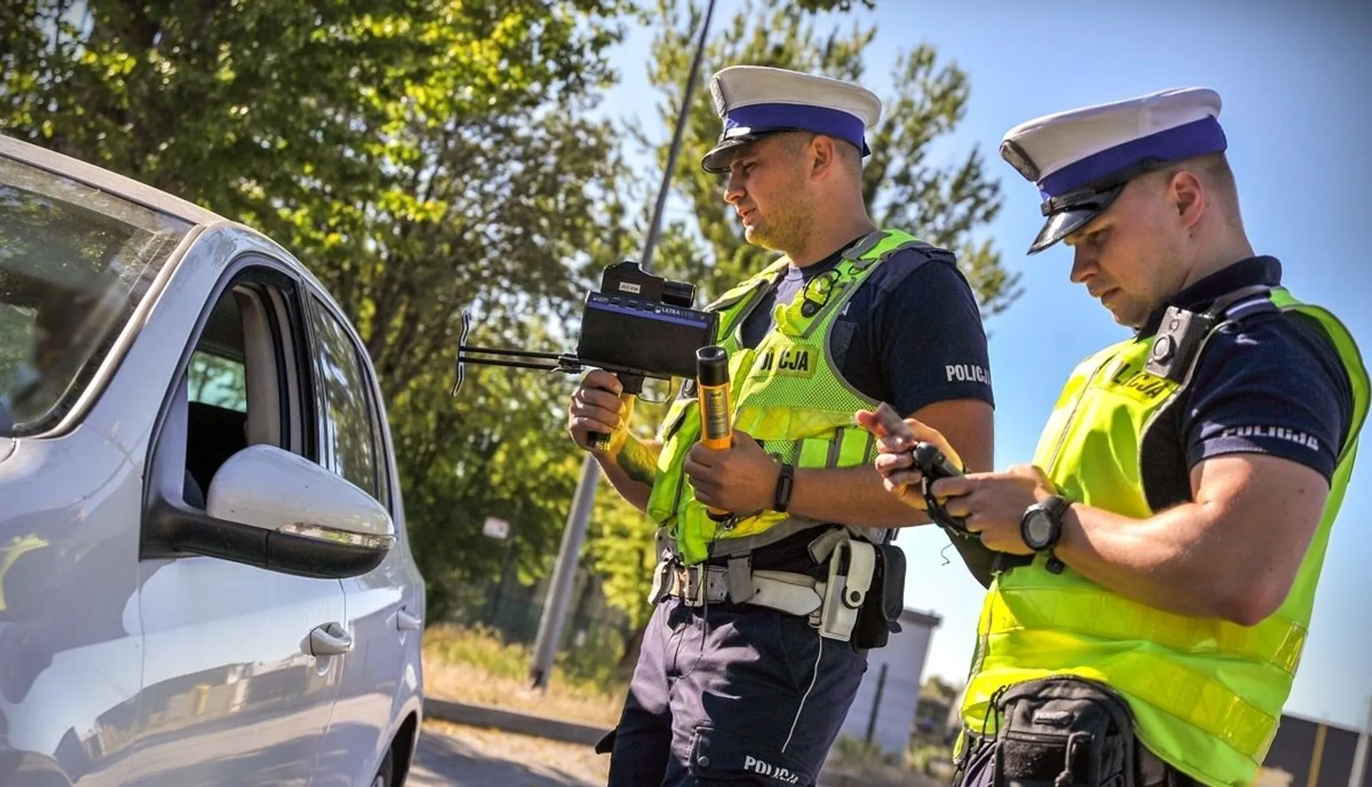 policjanci