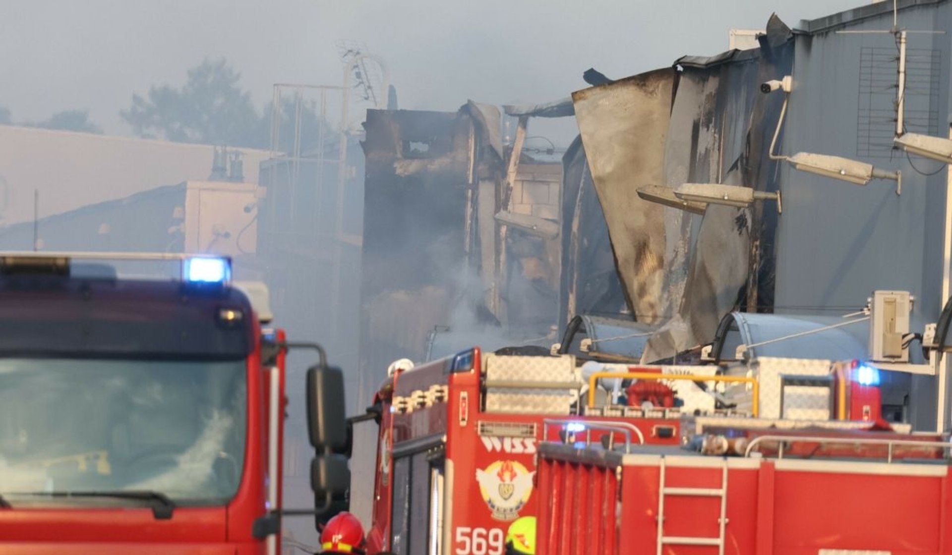 pożar hali w Wólce Kosowskiej