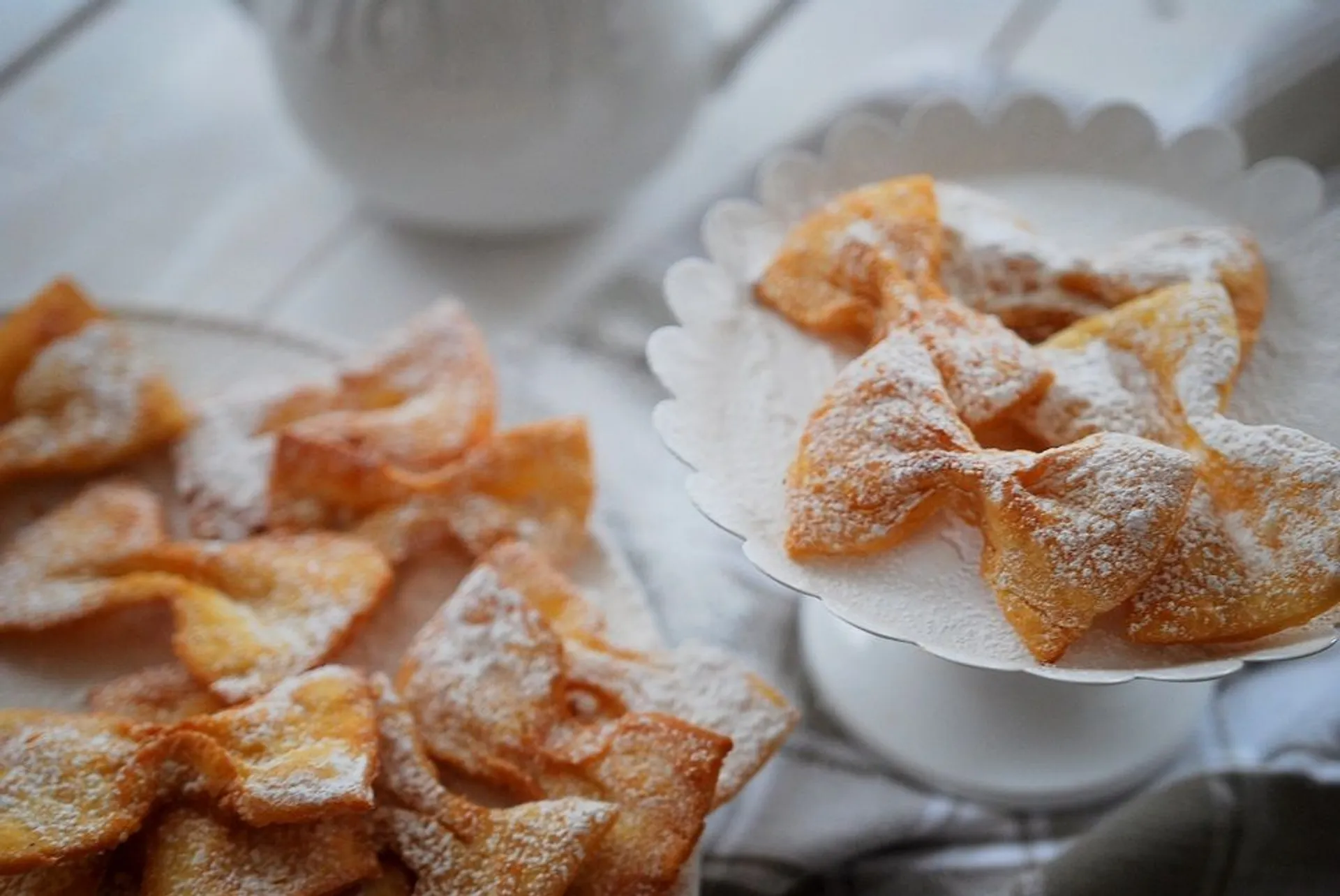 Kokardki na piwie - przepis krok po kroku na chrupiący chrust karnawałowy 