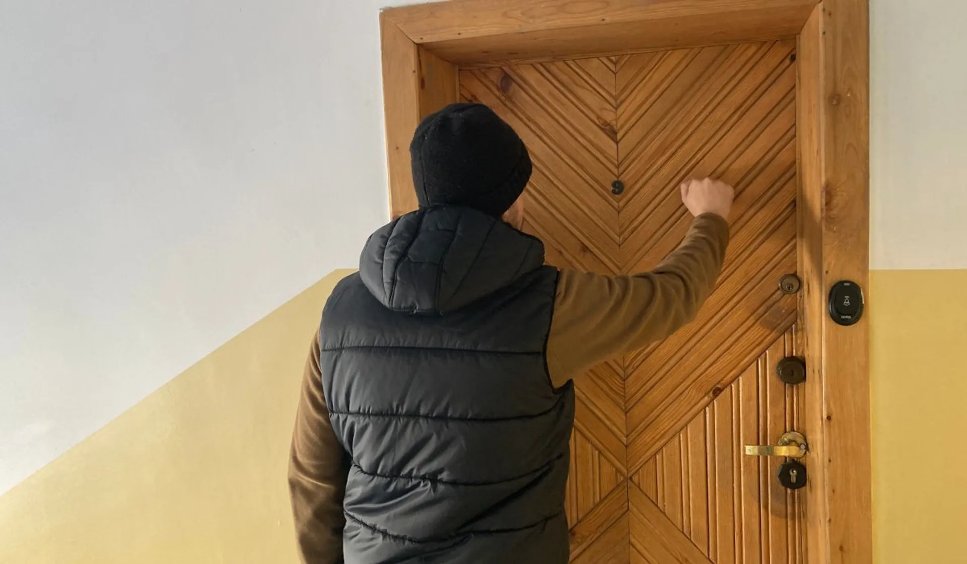 Pukanie do drzwi