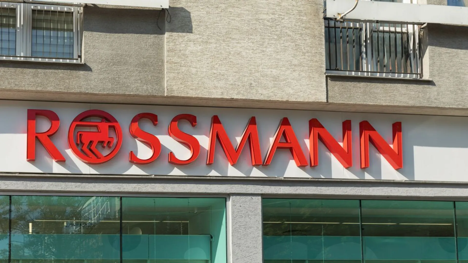Skażone kosmetyki z Rossmanna