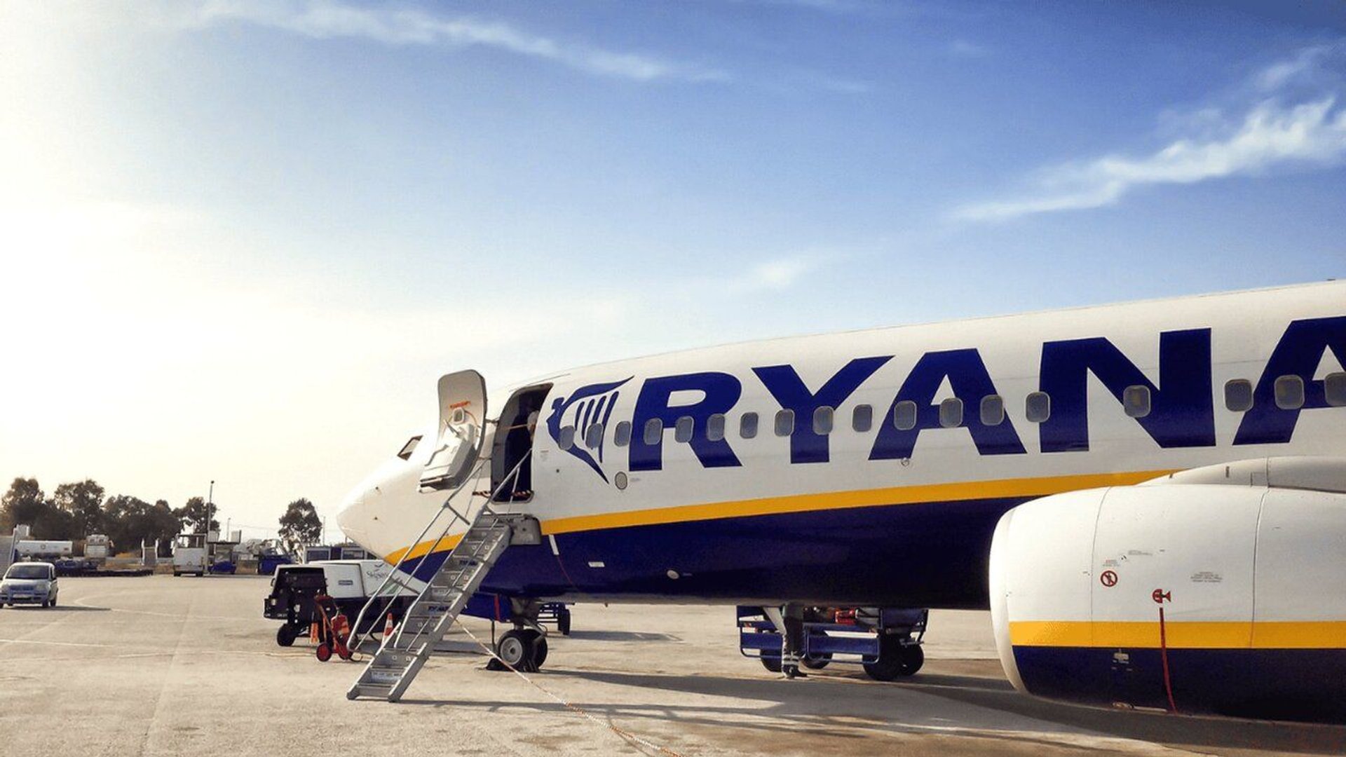 ryanair, linie lotnicze