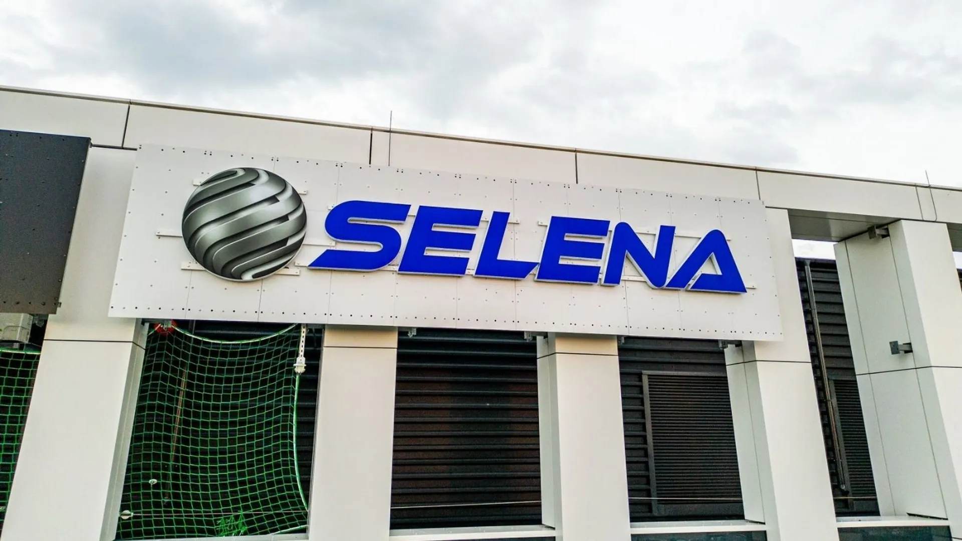 logotyp firmy Selena 