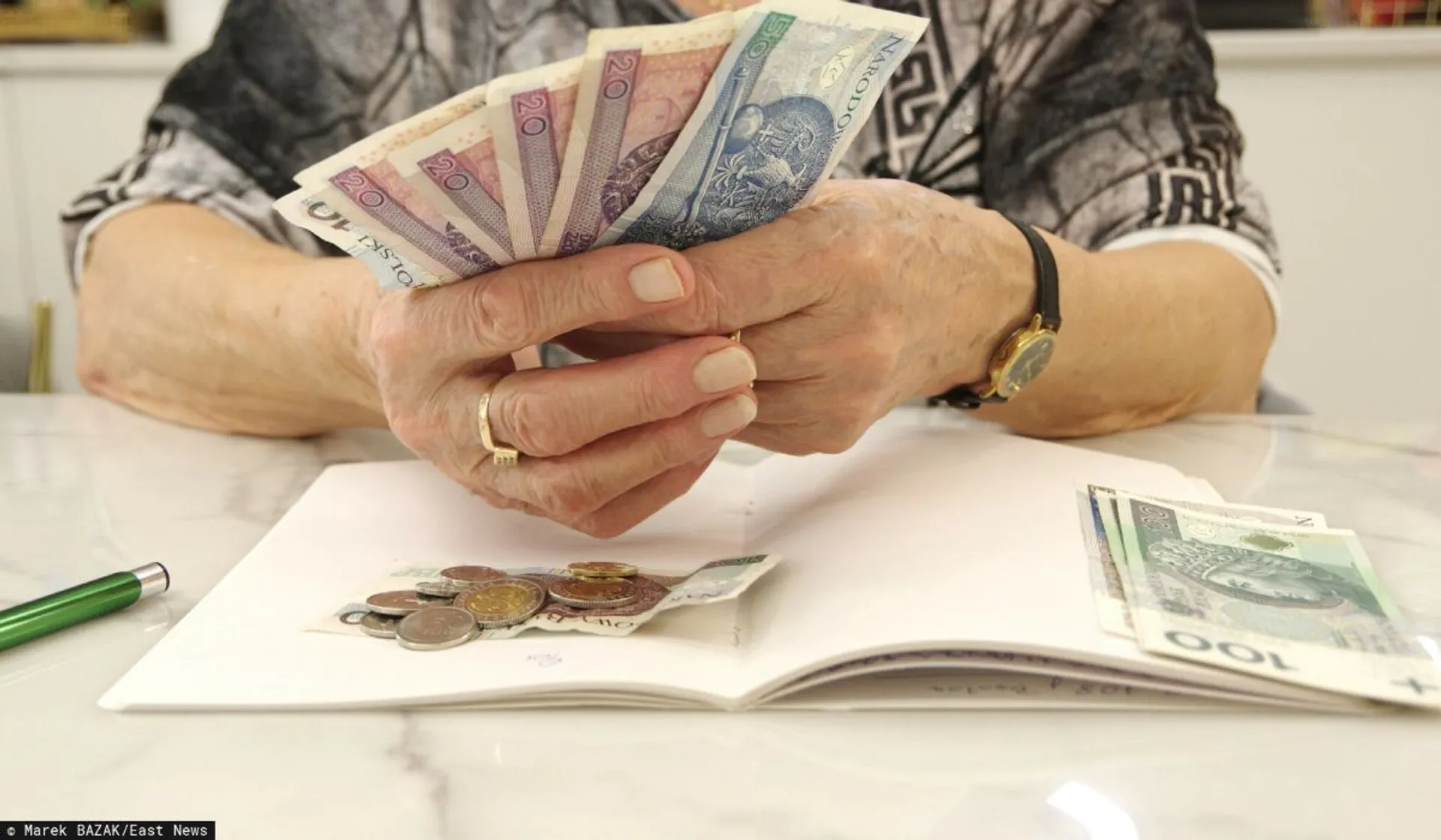 Seniorka, pieniądze