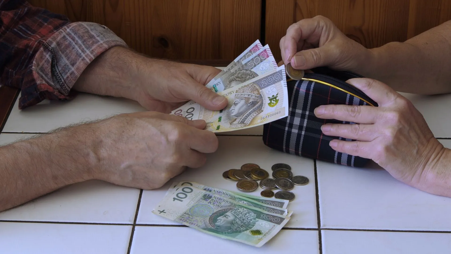 seniorzy, pieniądze