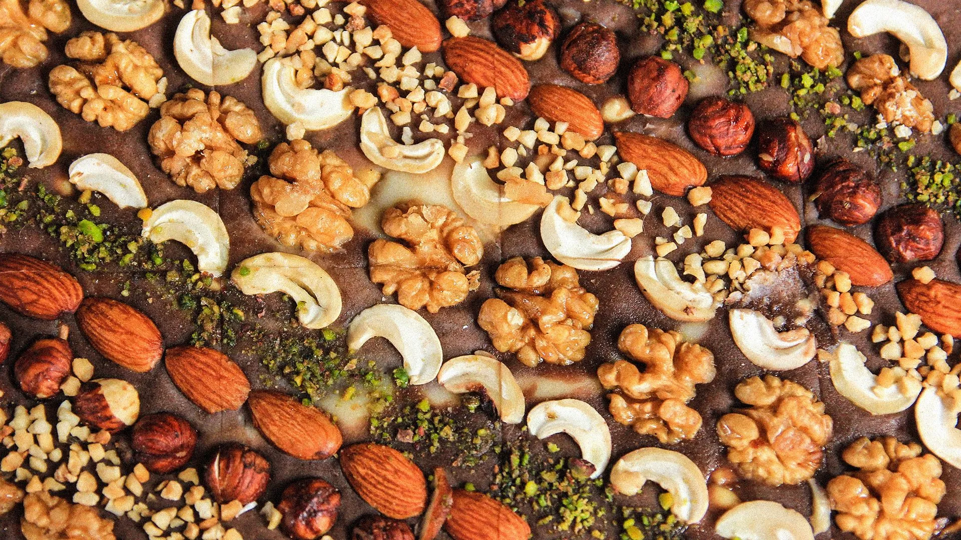 Jak zrobić mazurek cygański - składniki, wykonanie i czas pieczenia