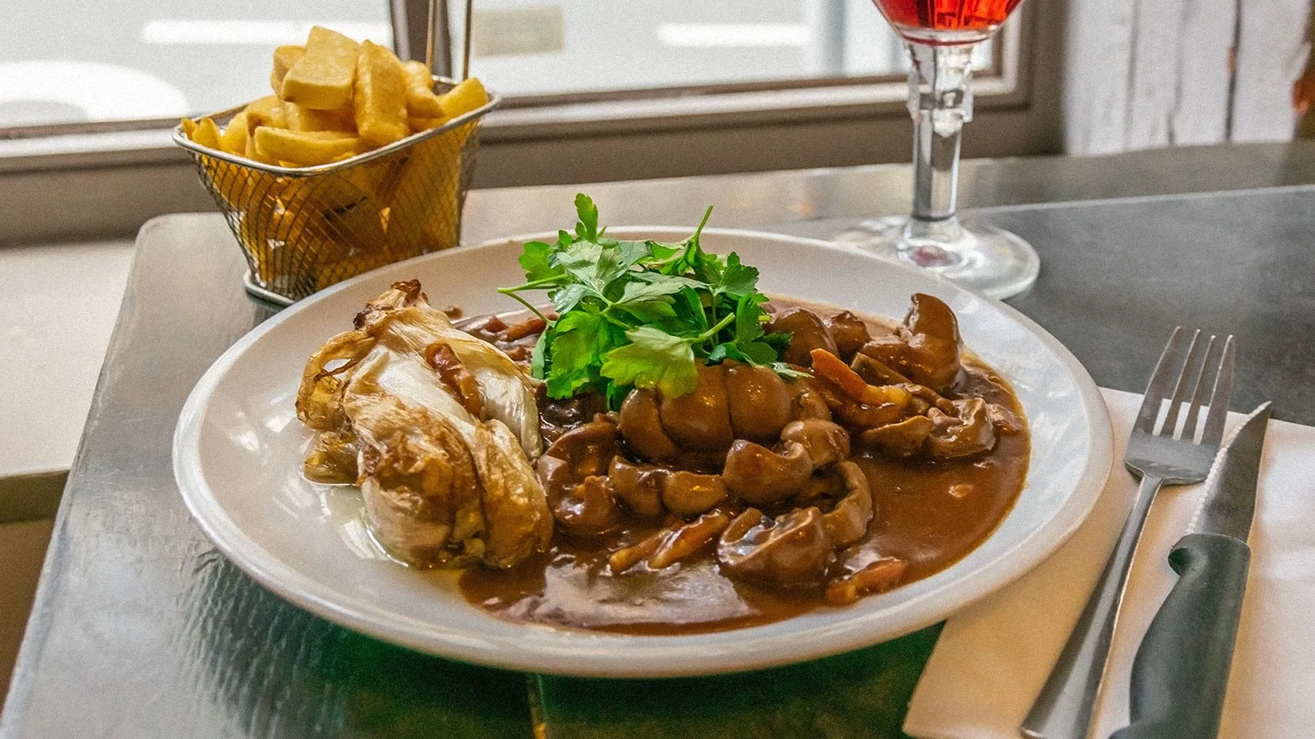 Jak smażyć nerkówkę cielęcą, żeby była soczysta