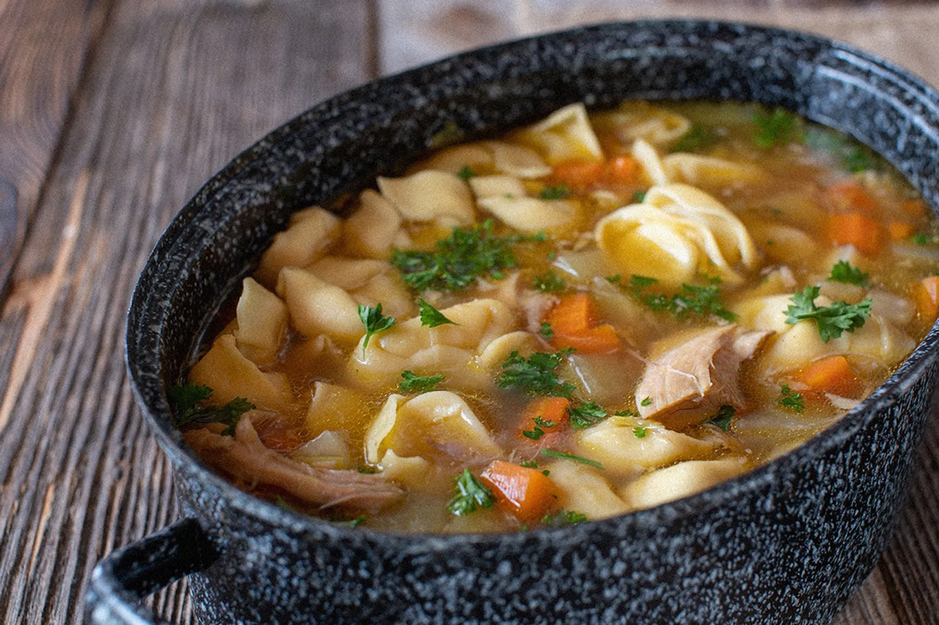 Ta zupa syci, jak drugie danie. A do tego smakuje wybornie