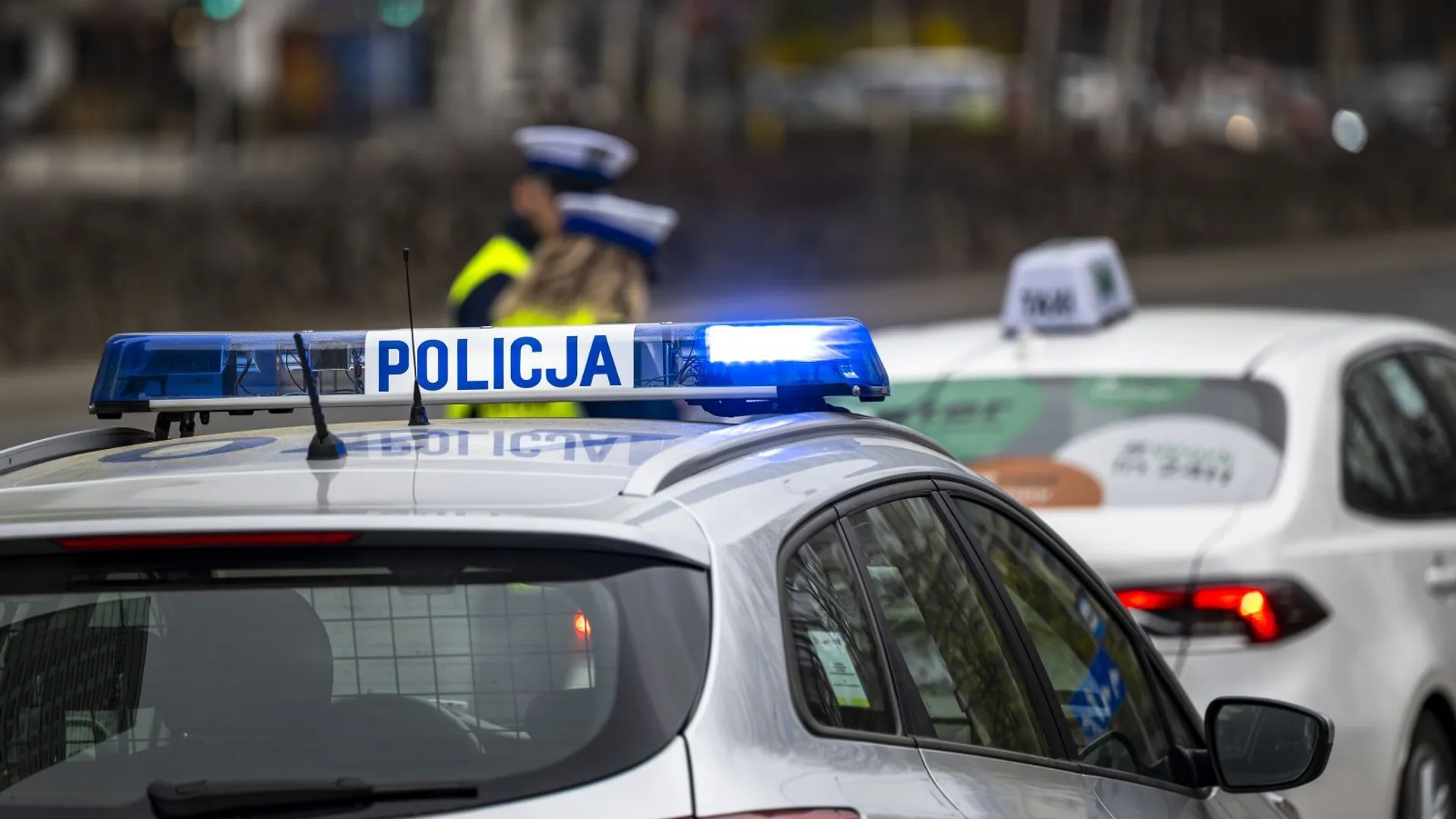 policja, oświetlenie