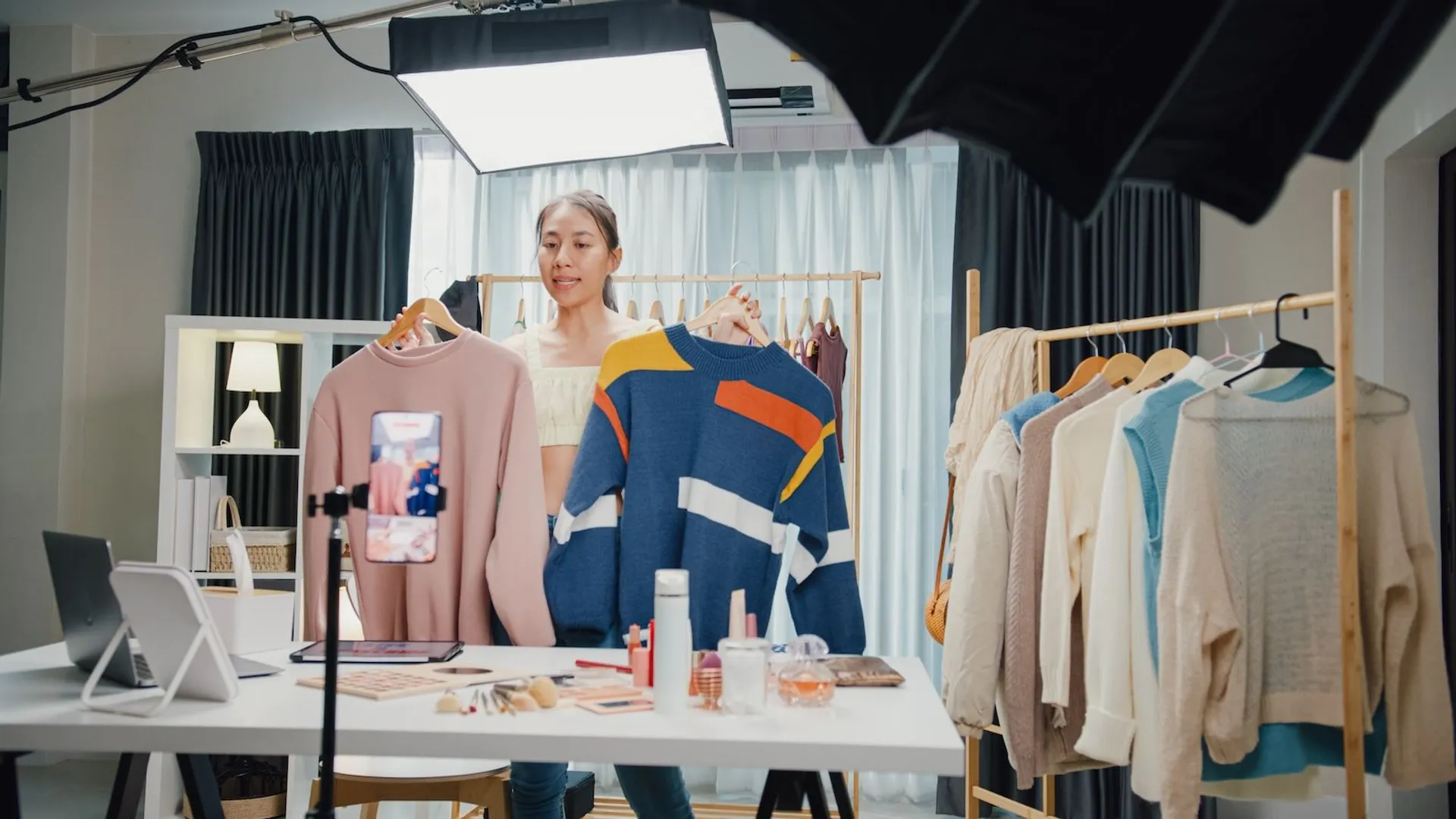 Analiza raportowania danych o sprzedaży na platformach internetowych do administracji skarbowej