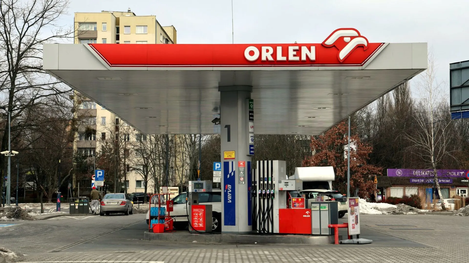 stacja paliw