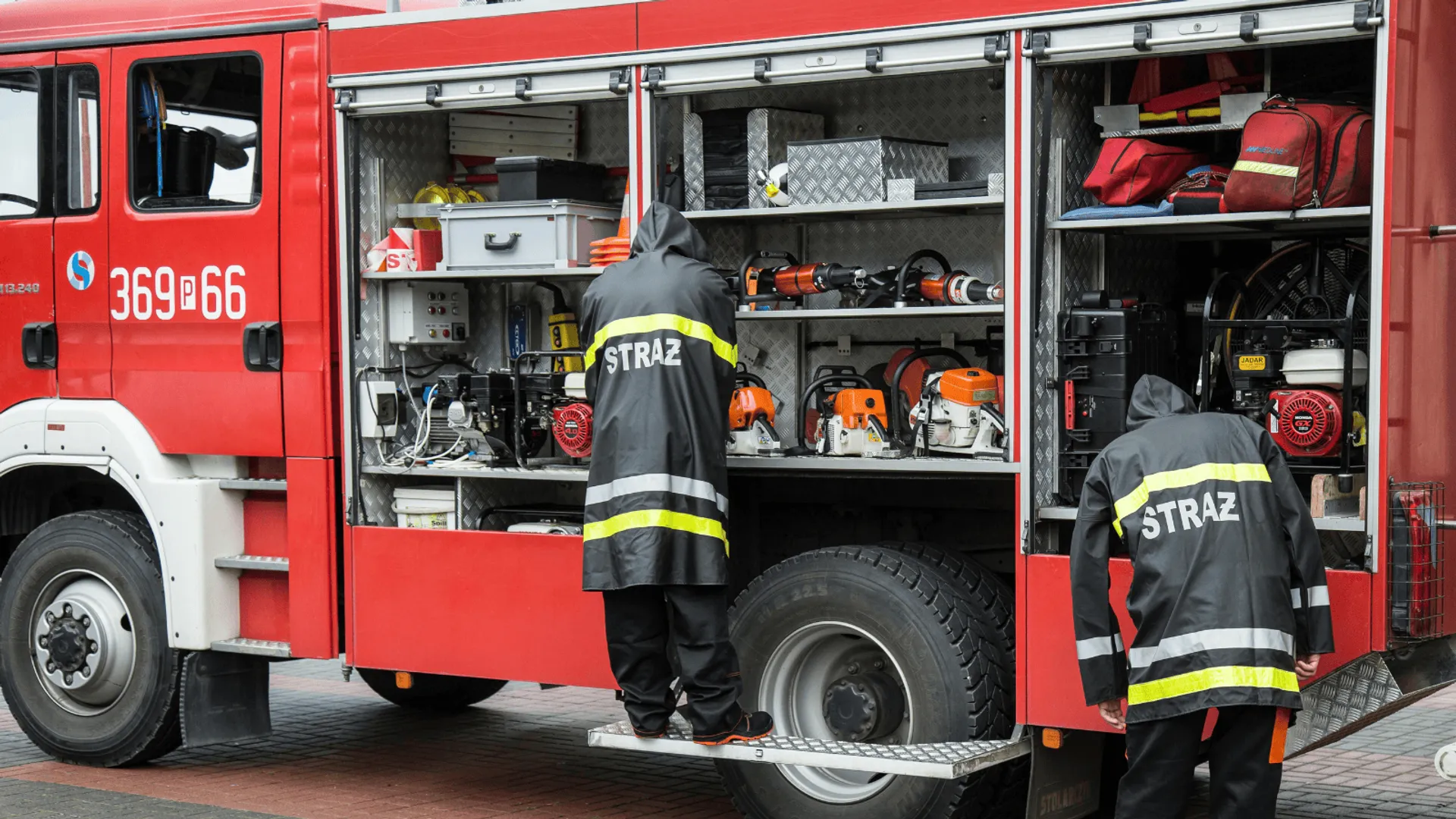 Pożar w hali targowej. Ponad 100 osób ewakuowanych 