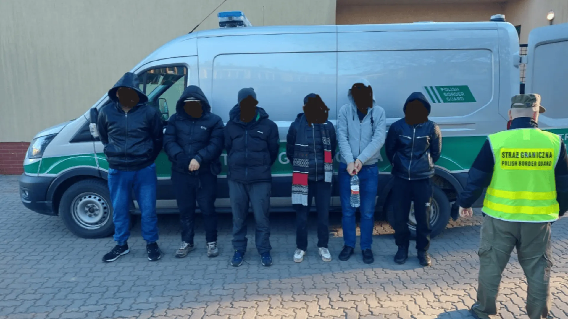 Złapani przez Straż Graniczną nielegalni cudzoziemcy.