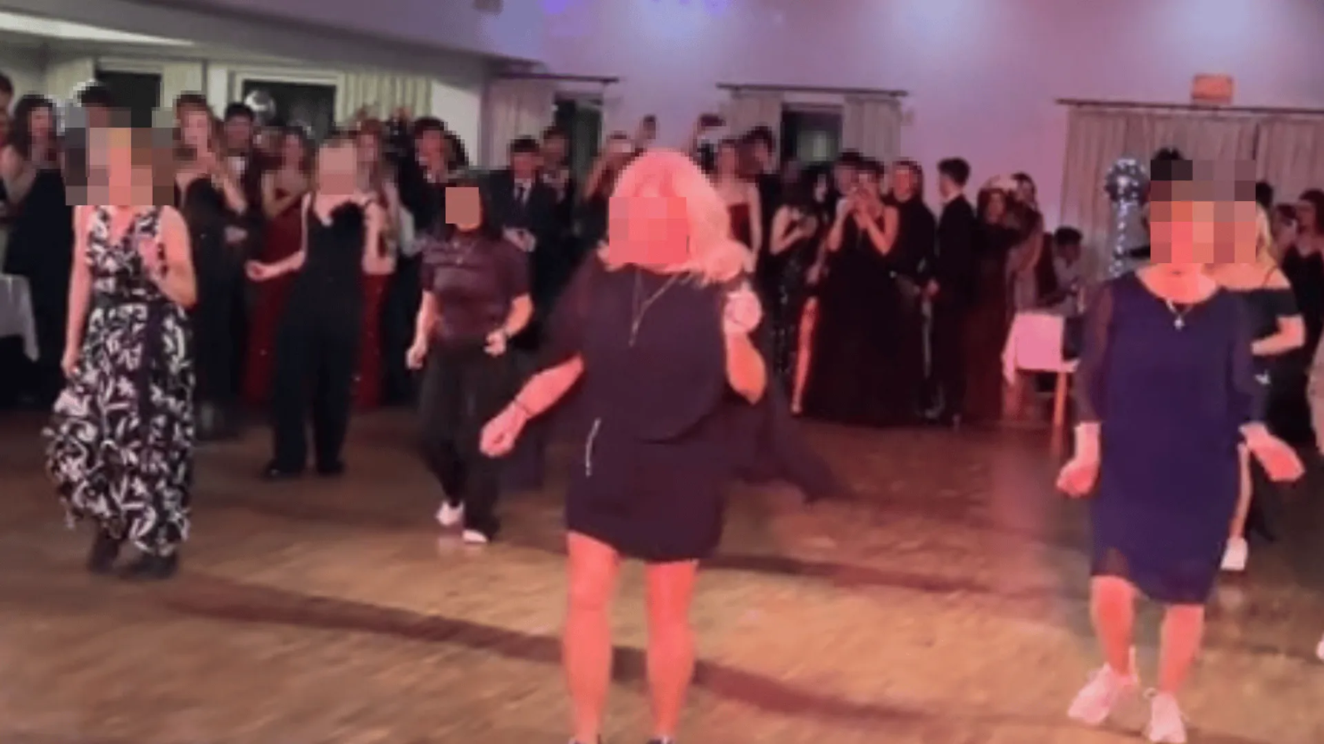 Nauczycielki nagrane na studniówce. Uczniowie byli zaskoczeni