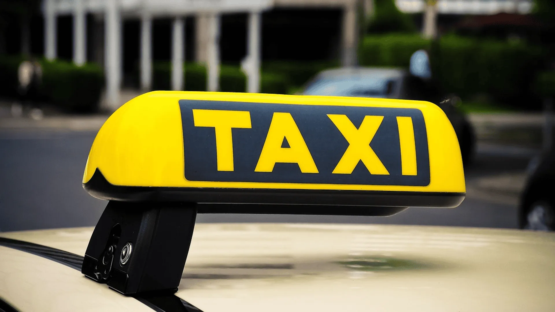 Taxi