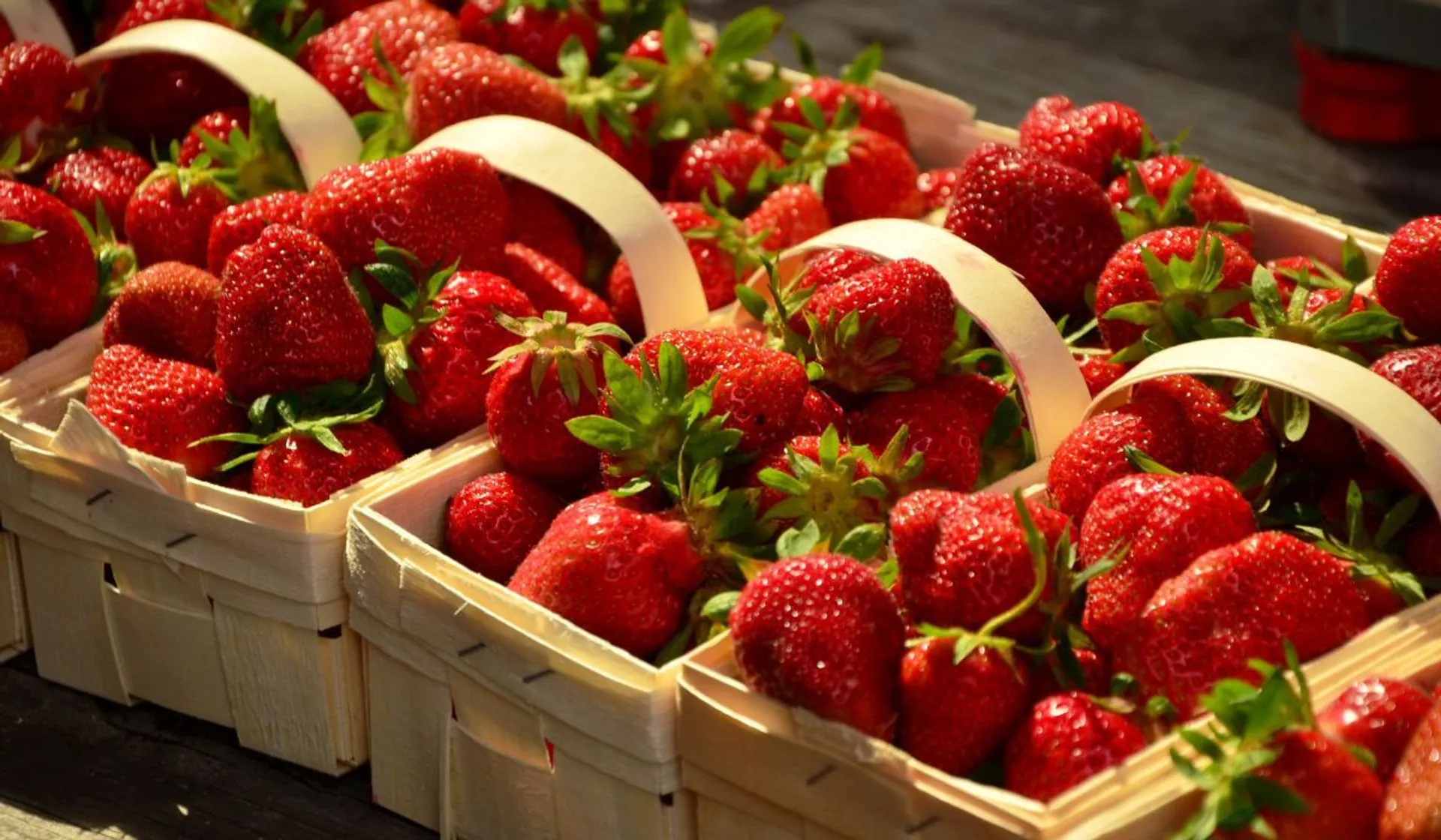 truskawki w łubiankach