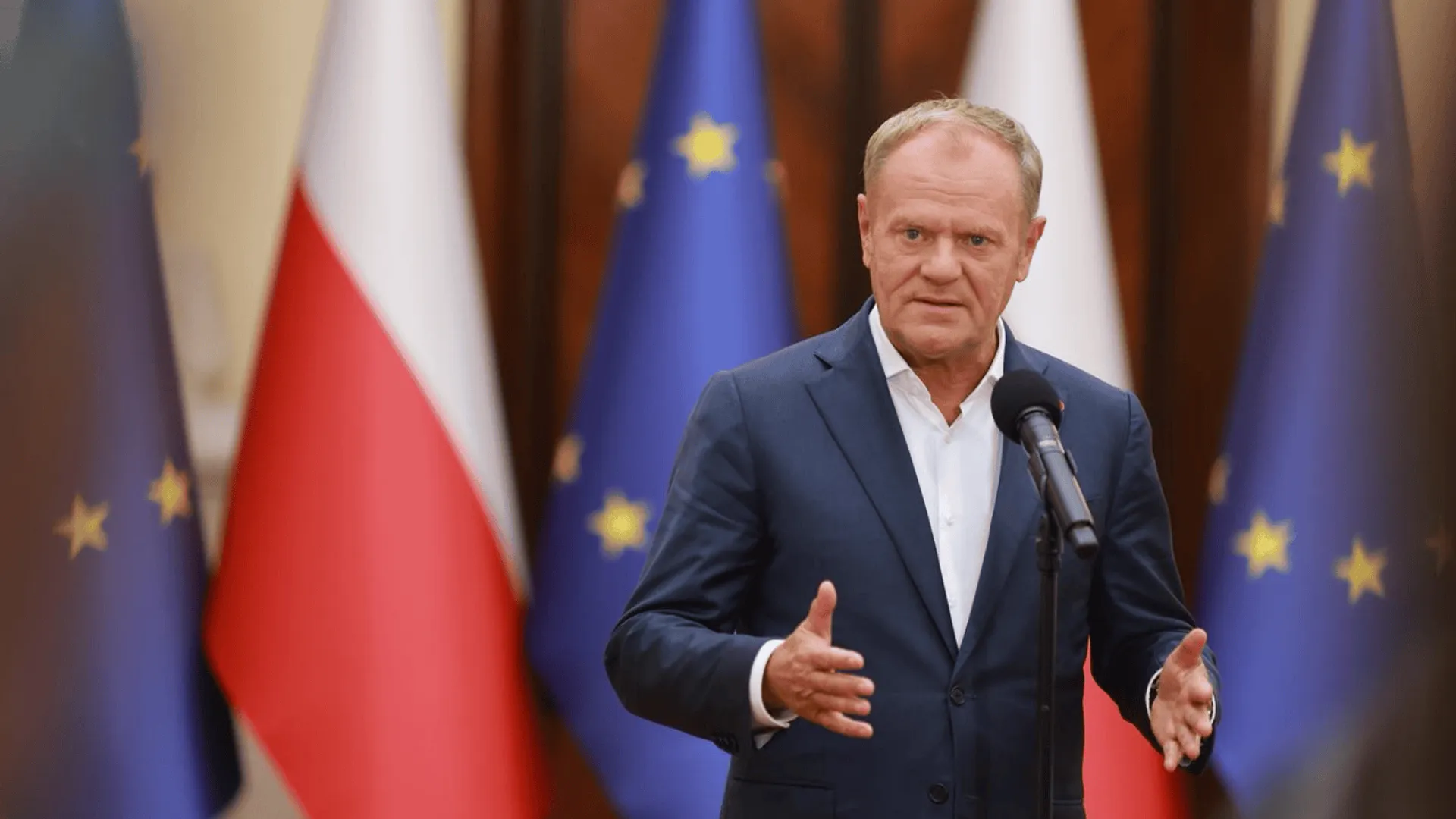 Donald Tusk podczas przemówienia.