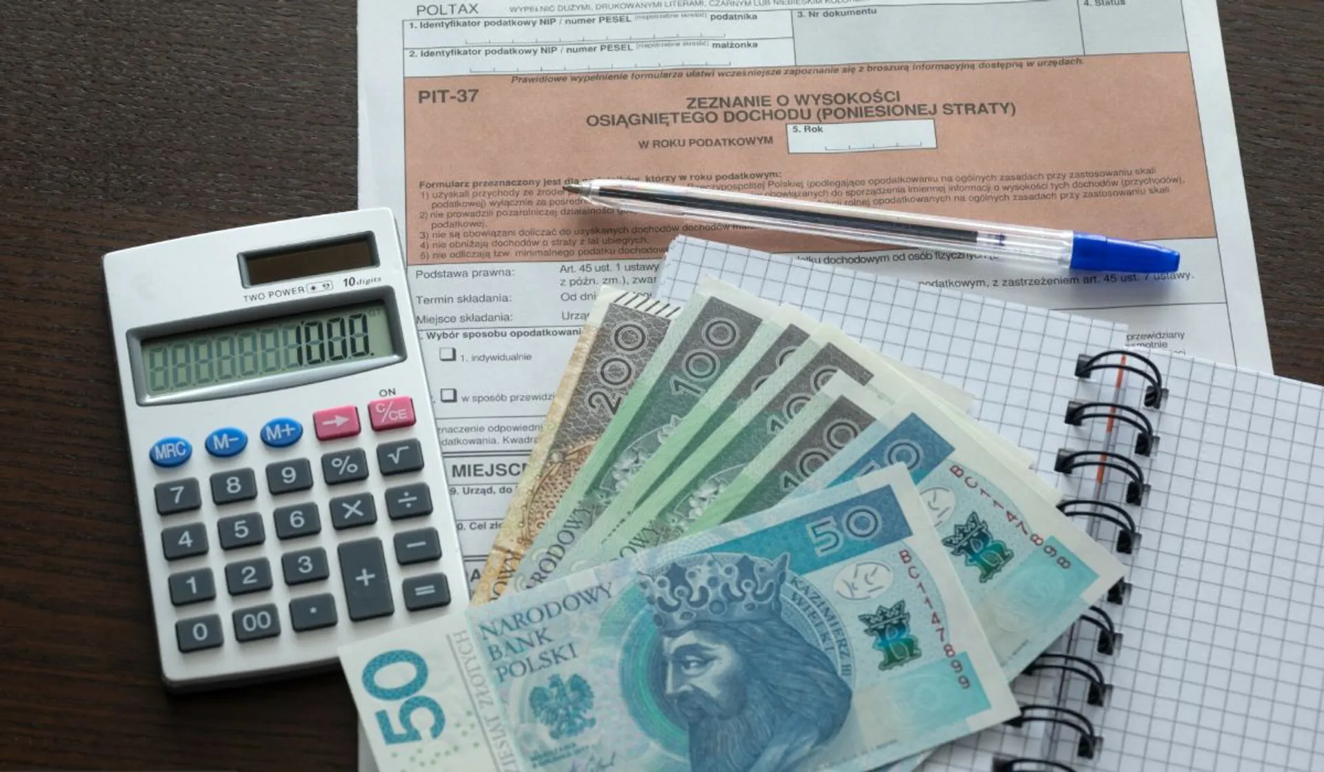 deklaracja podatkowa, pieniądze, kalkulator