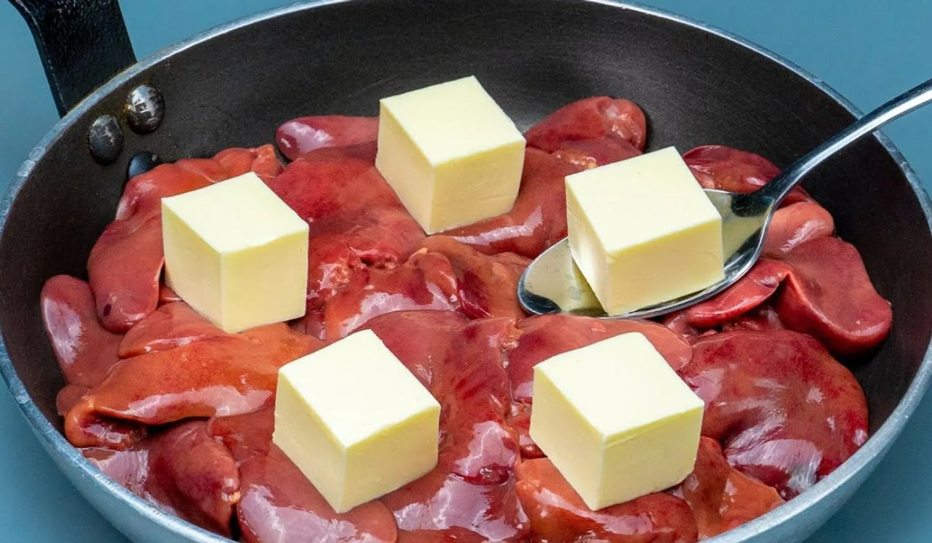 wątróbka na patelni